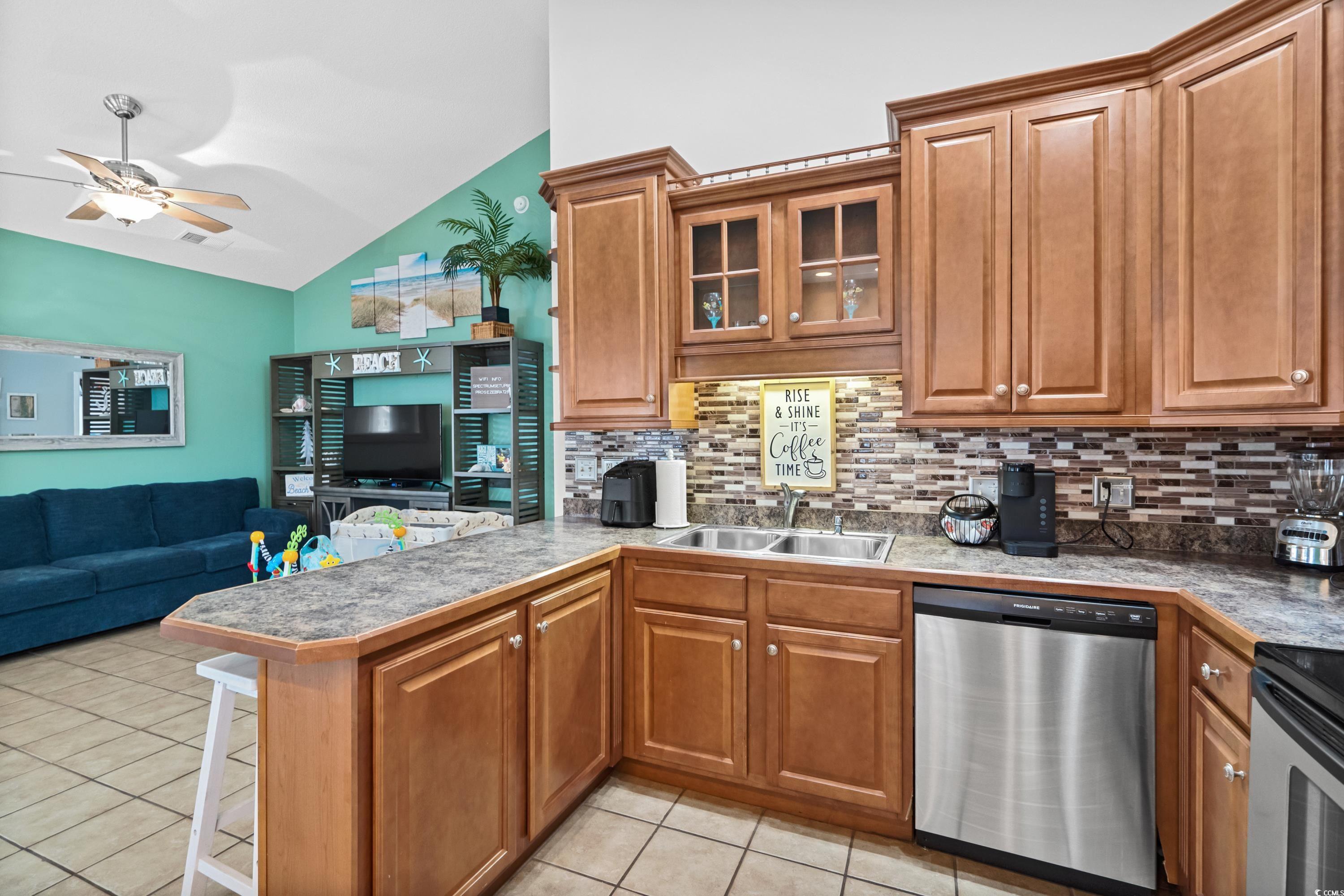 6001 - 7032 S Kings Hwy. Property Photo 16