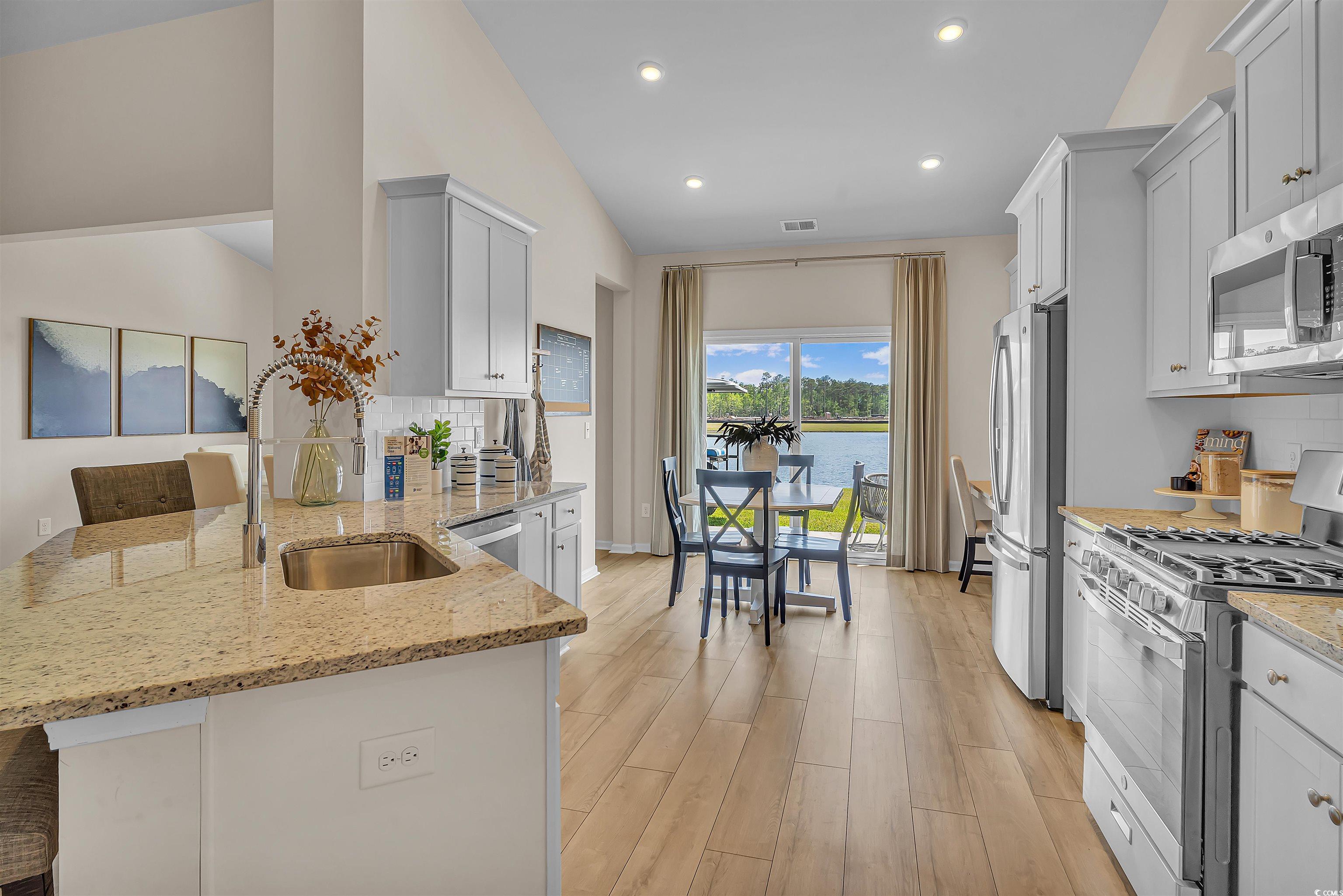 1837 Seachase Way Property Photo 4