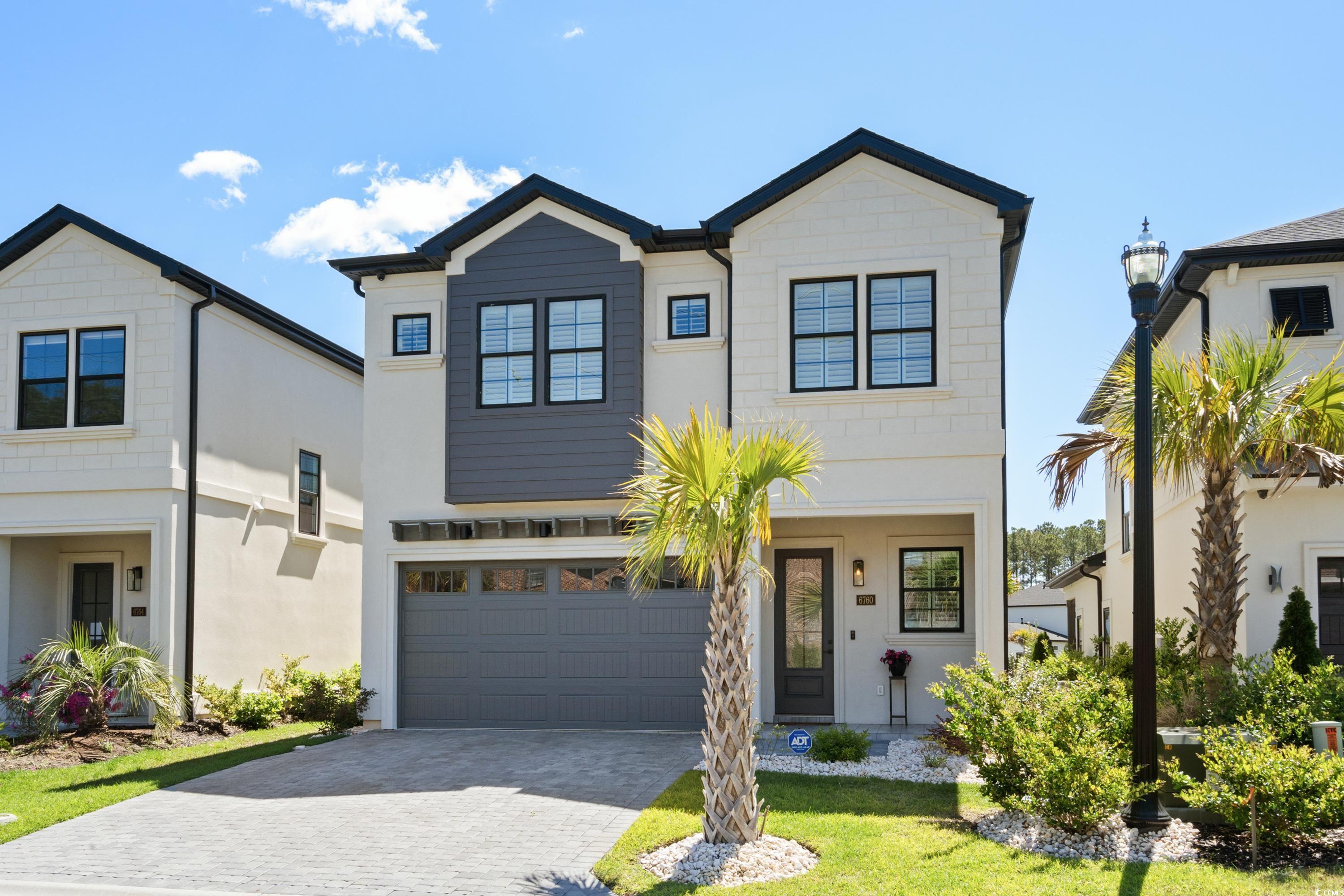 6760 Ocean Breeze Loop Property Photo 3