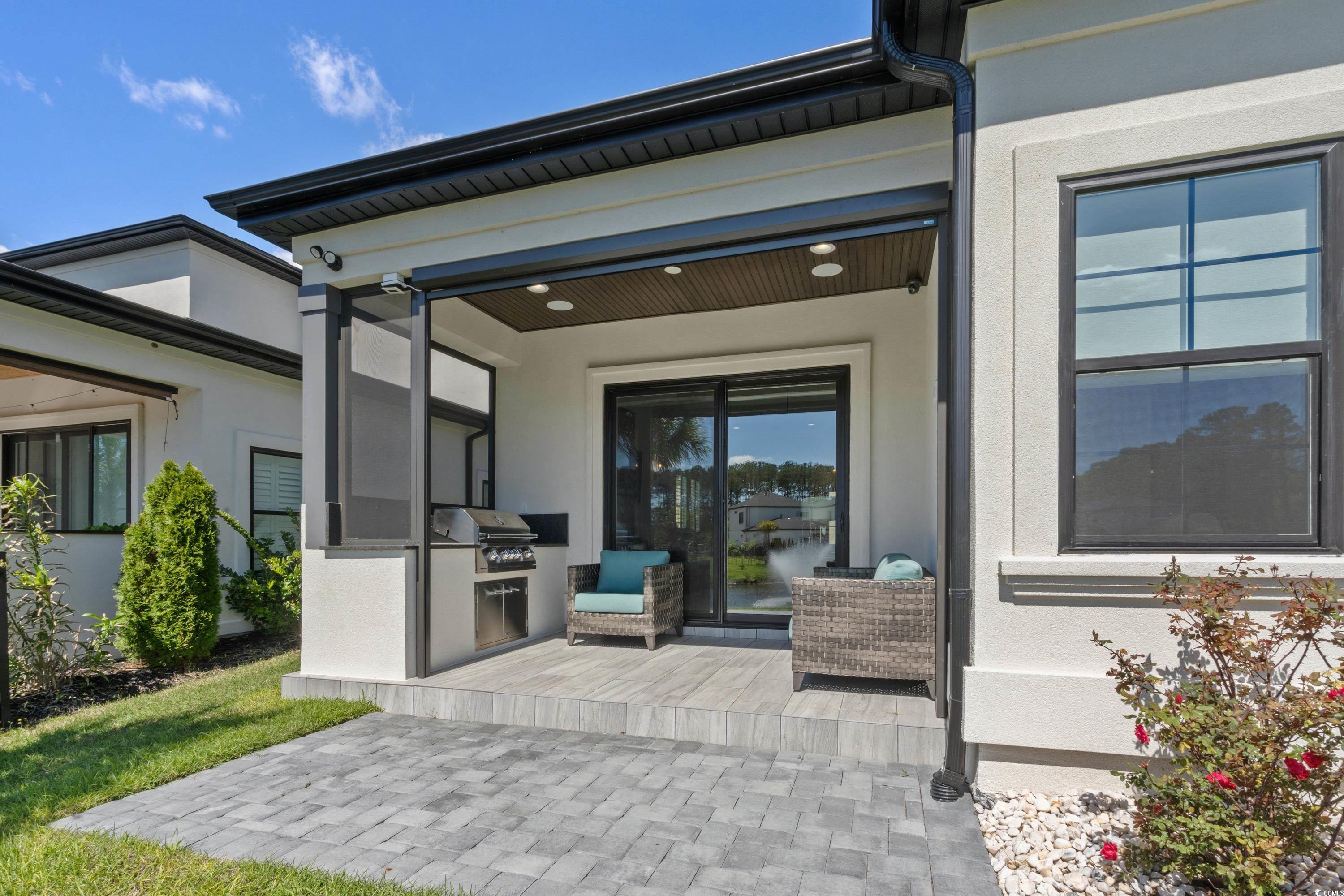 6760 Ocean Breeze Loop Property Photo 34