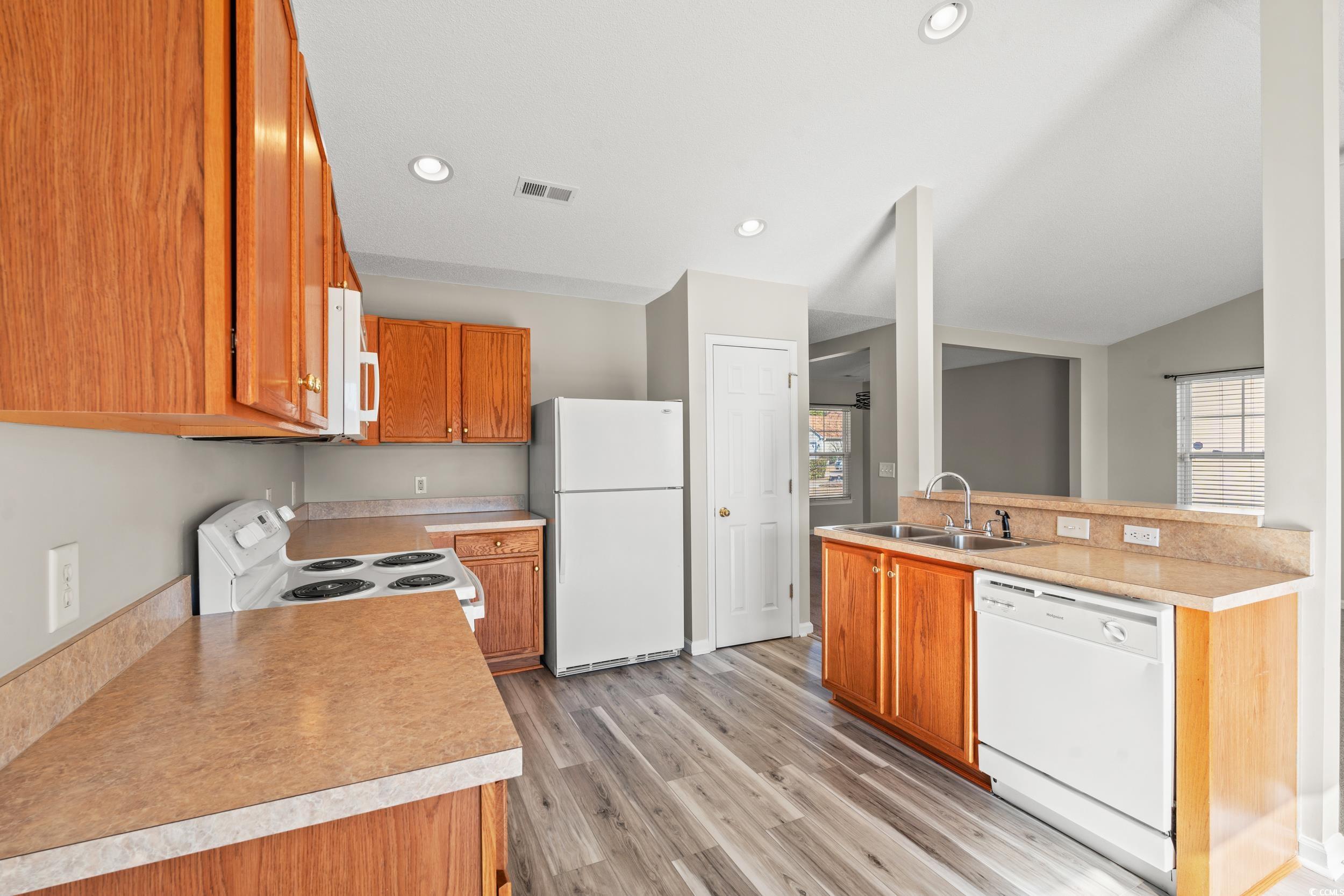 2209 Beauclair Ct. Property Photo 9