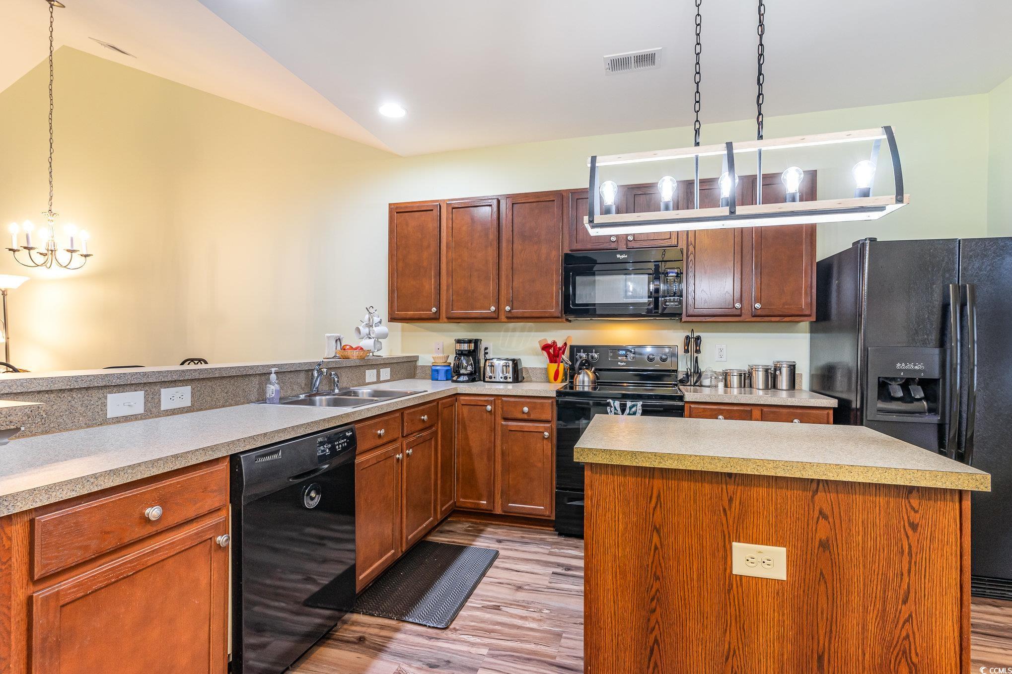 1594 Palmina Loop Property Photo 12