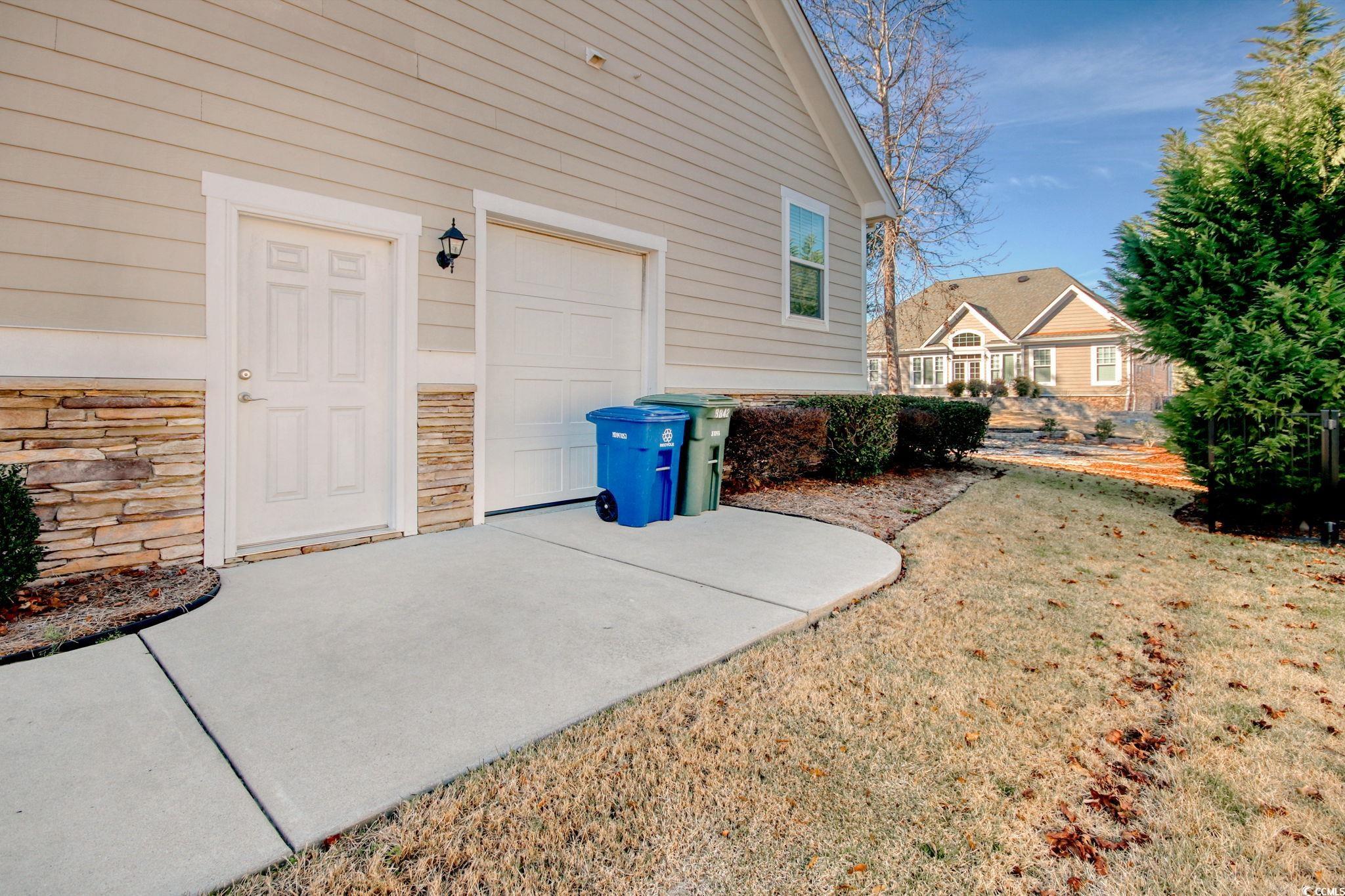 1405 Surf Pointe Dr. Property Photo 3