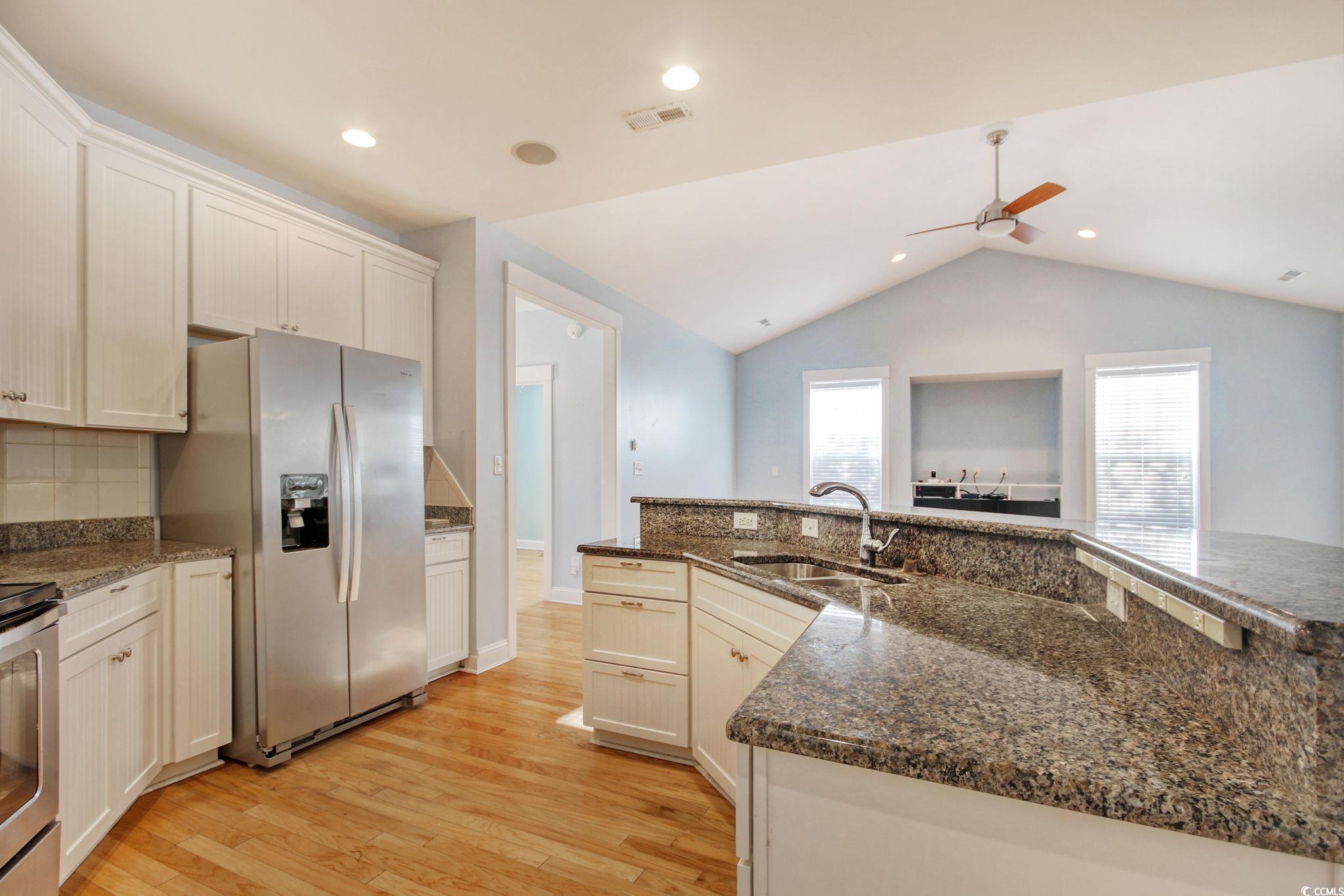 1405 Surf Pointe Dr. Property Photo 9