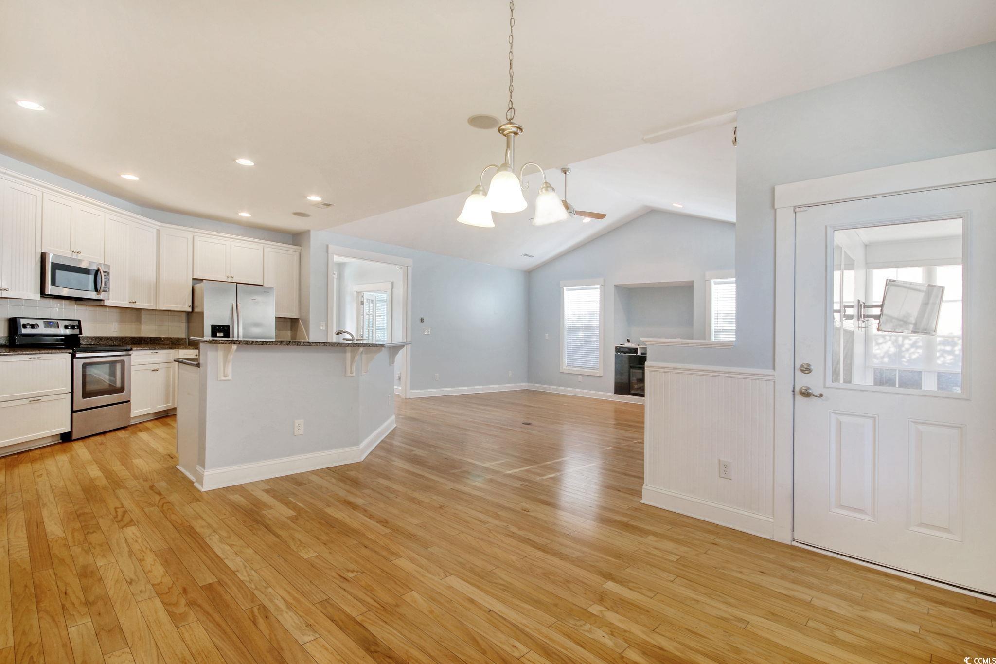 1405 Surf Pointe Dr. Property Photo 12