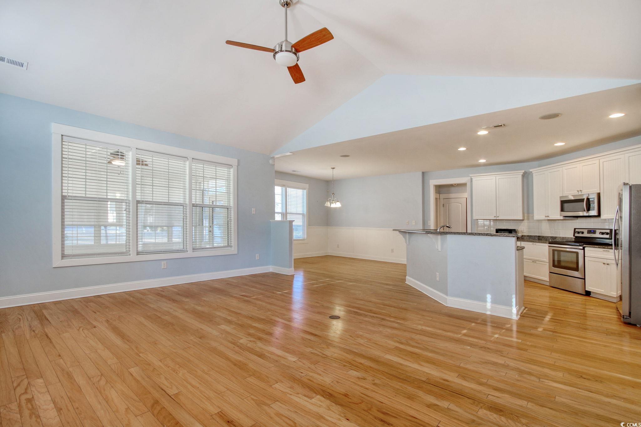 1405 Surf Pointe Dr. Property Photo 16