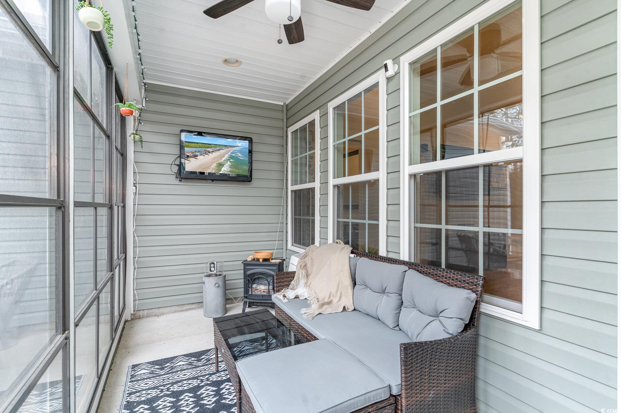 688 Tattlesbury Dr. Property Photo 8