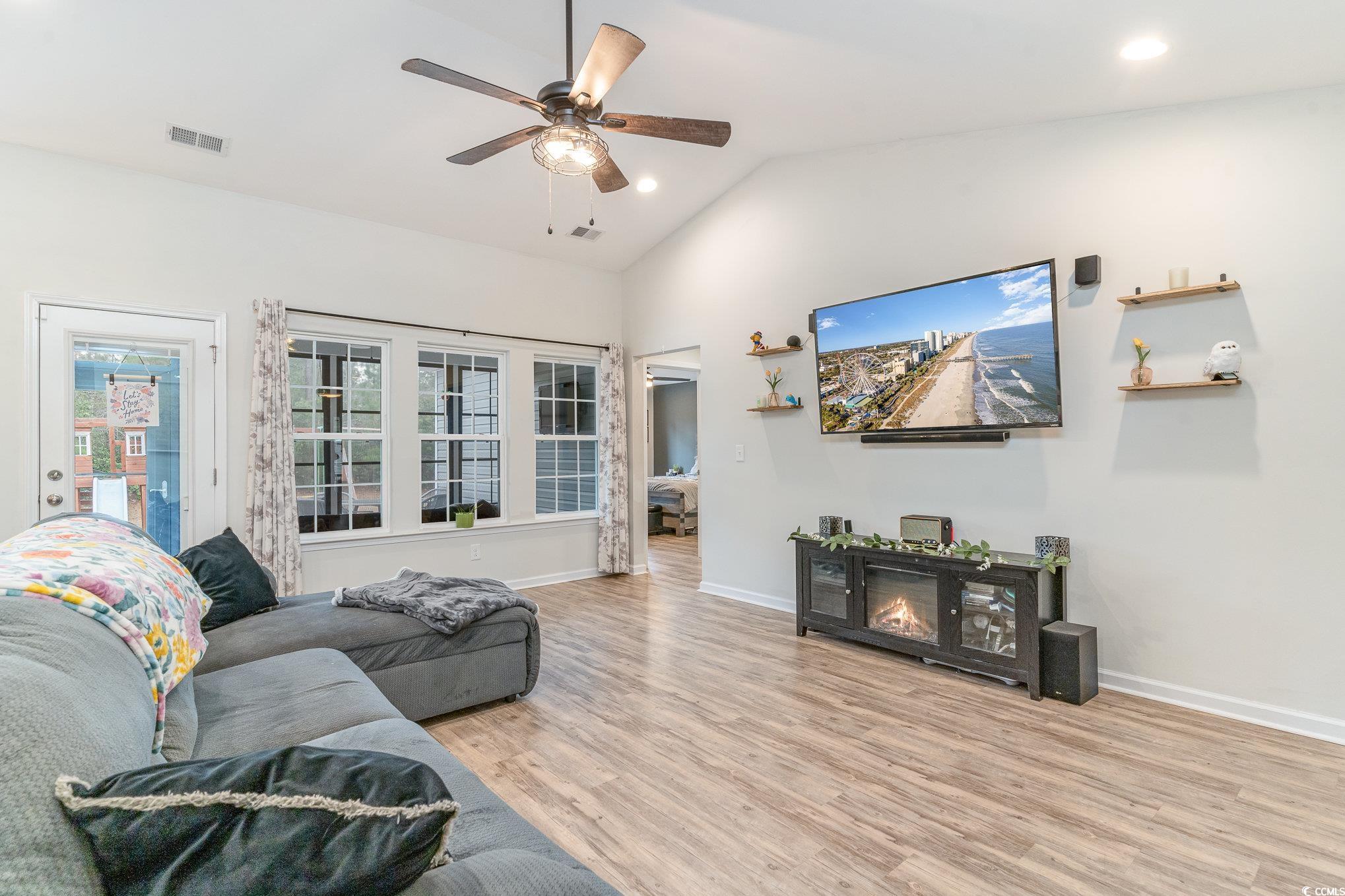 688 Tattlesbury Dr. Property Photo 10