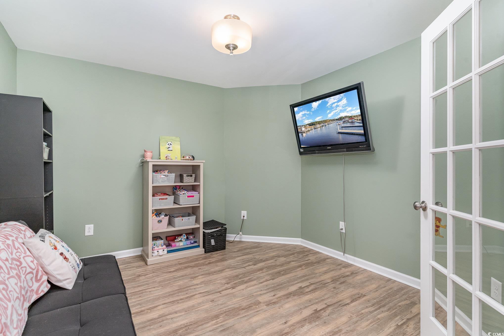 688 Tattlesbury Dr. Property Photo 14