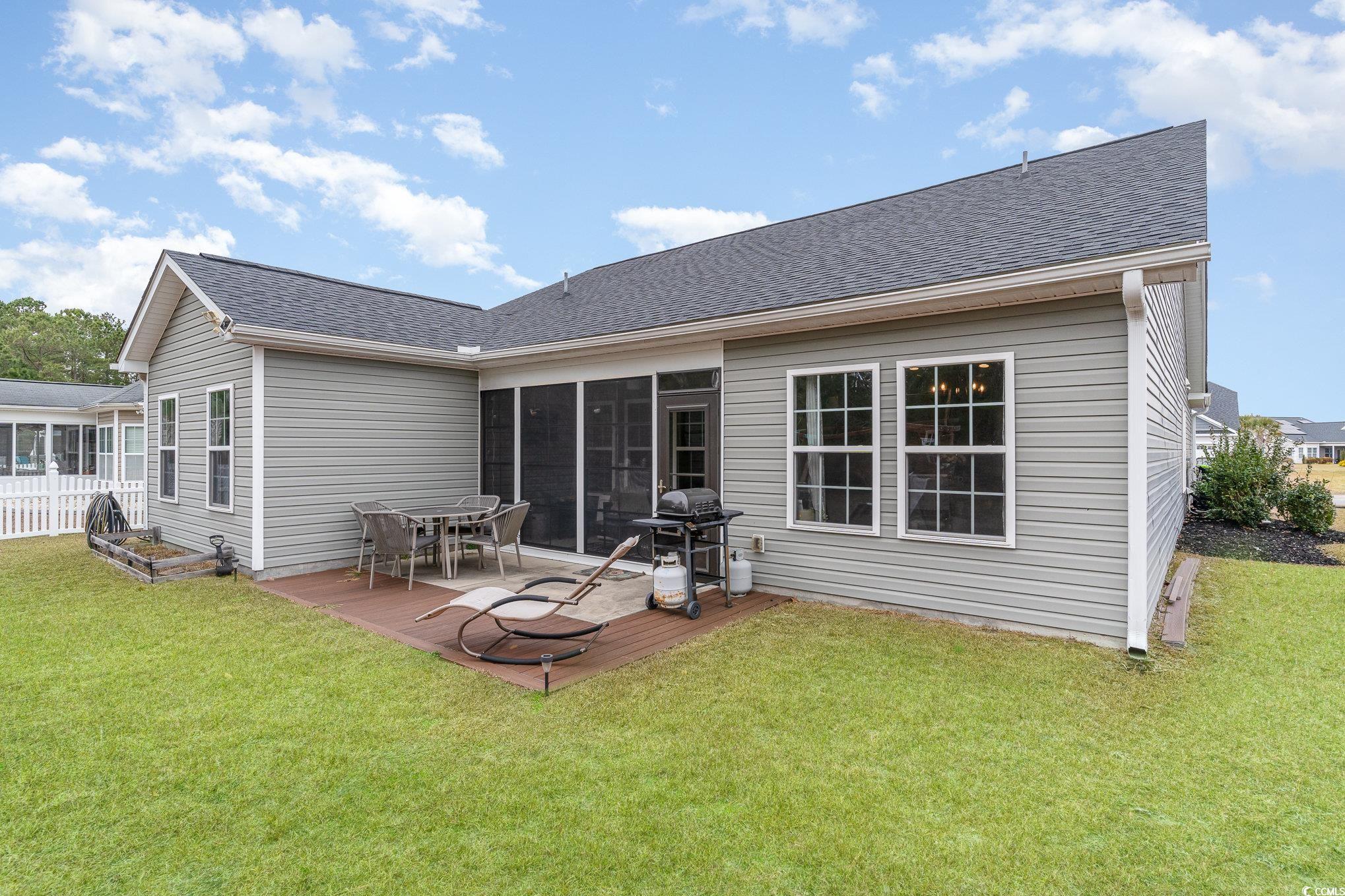 688 Tattlesbury Dr. Property Photo 28