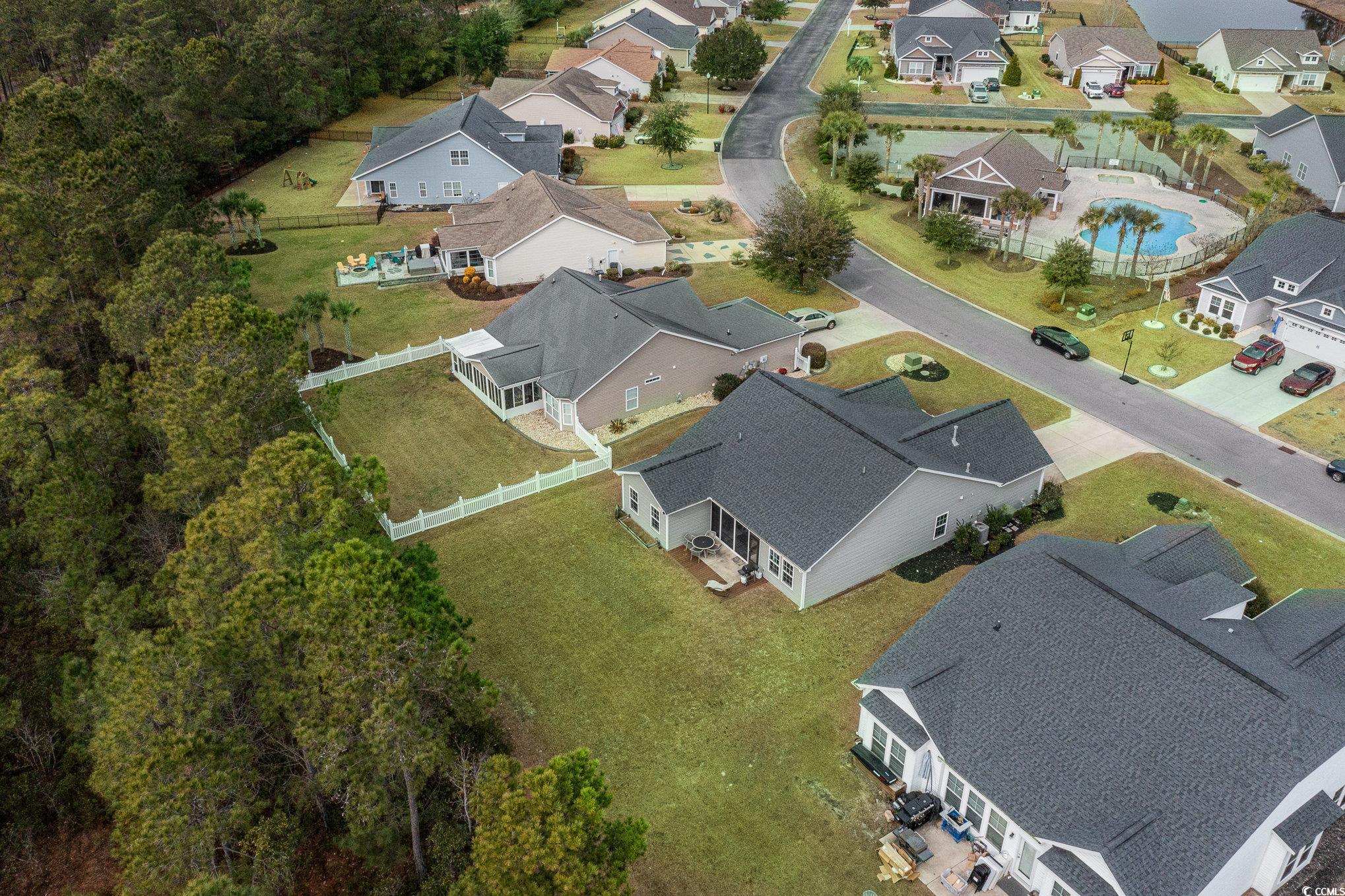 688 Tattlesbury Dr. Property Photo 35