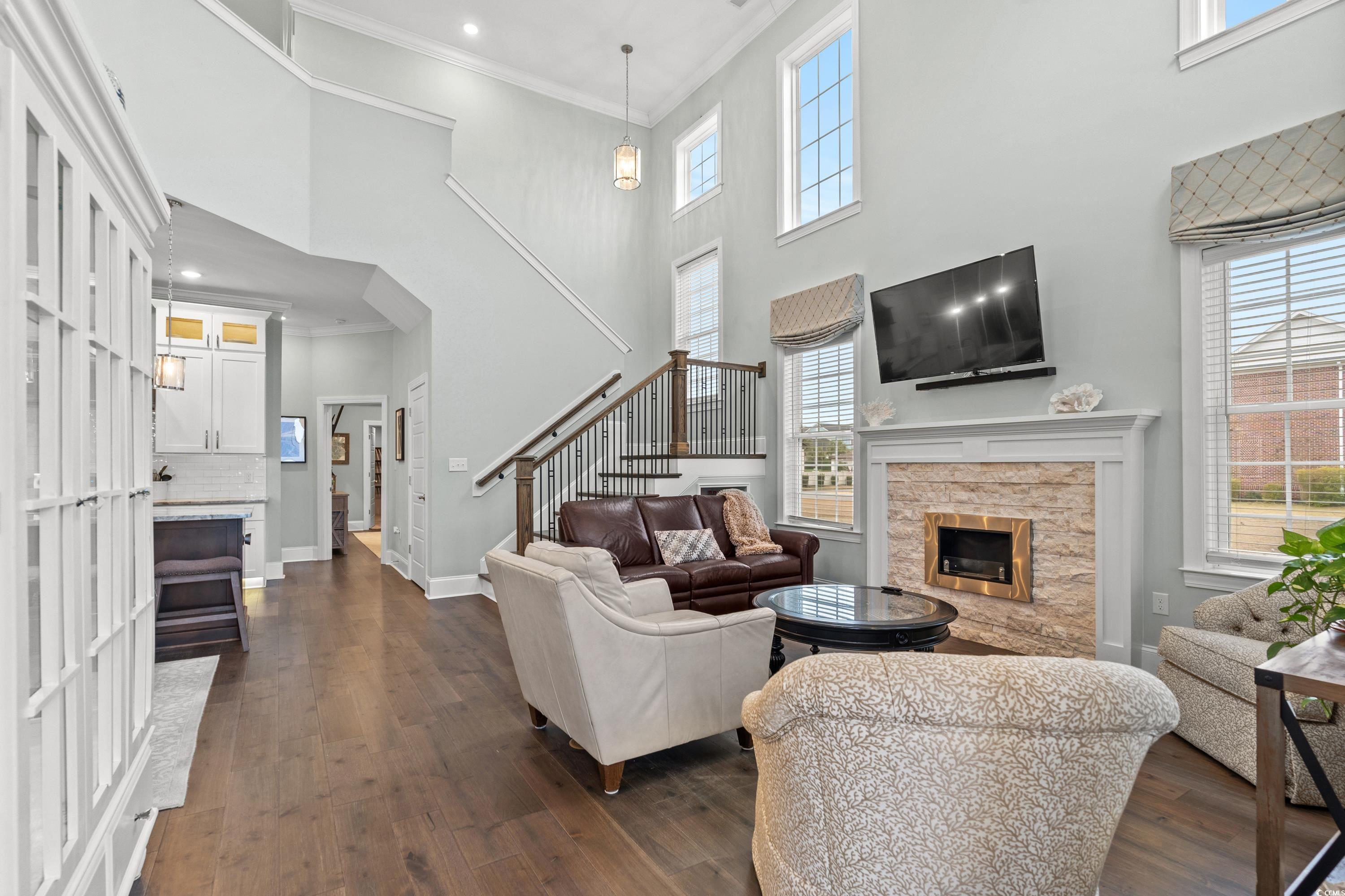 836 Crystal Water Way Property Photo 4