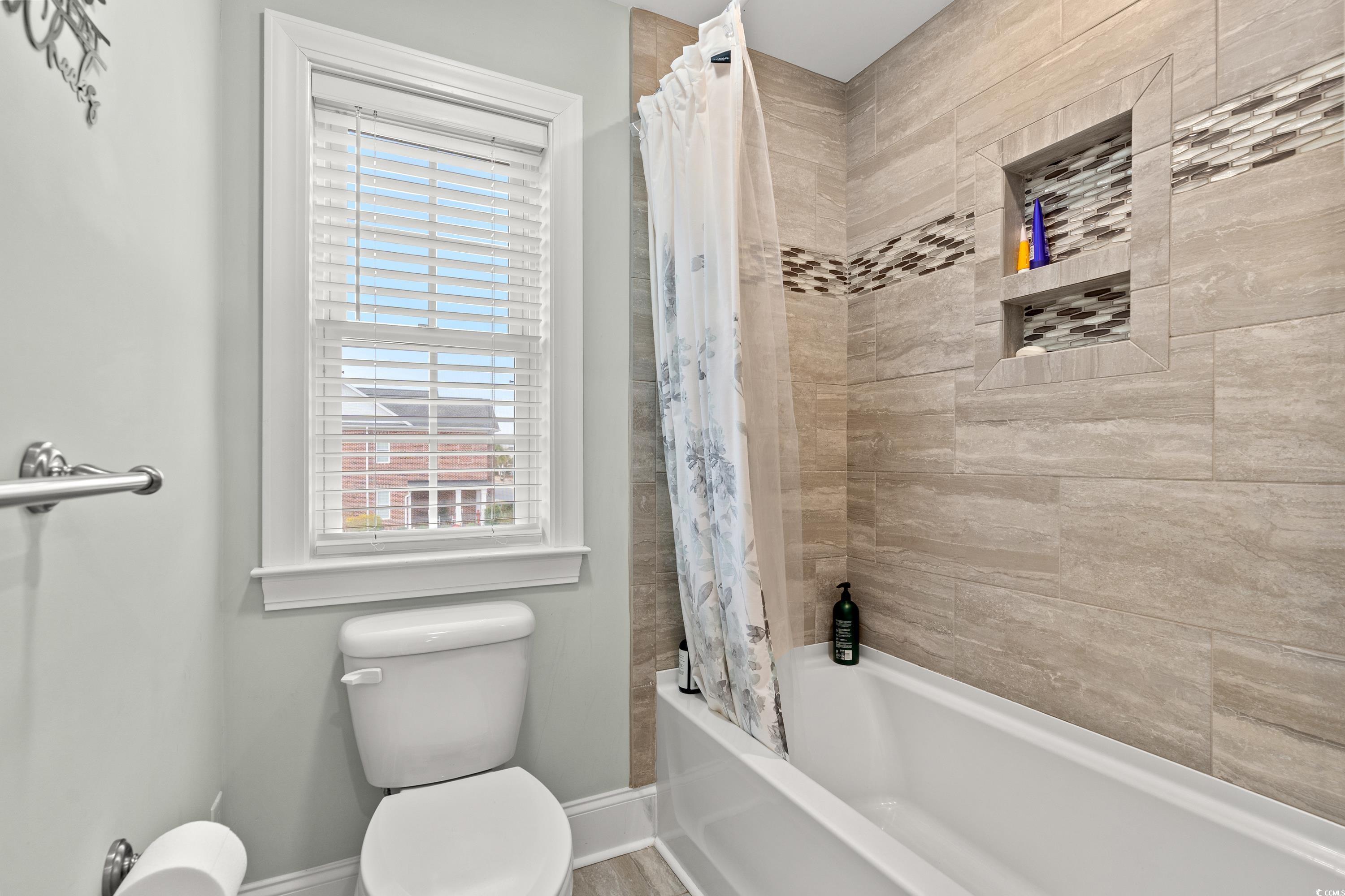 836 Crystal Water Way Property Photo 17