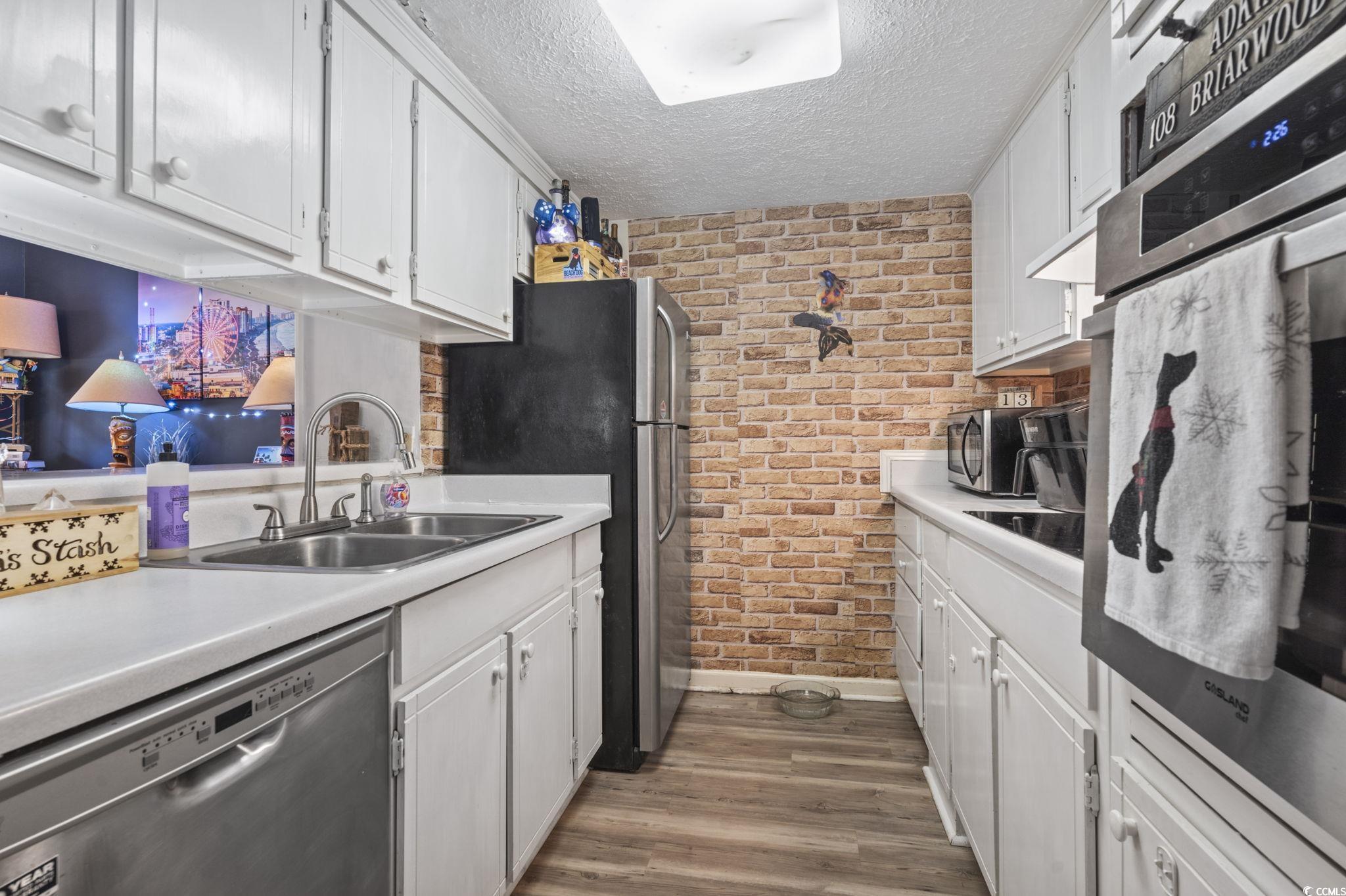 5508 Porcher Dr. Property Photo 3
