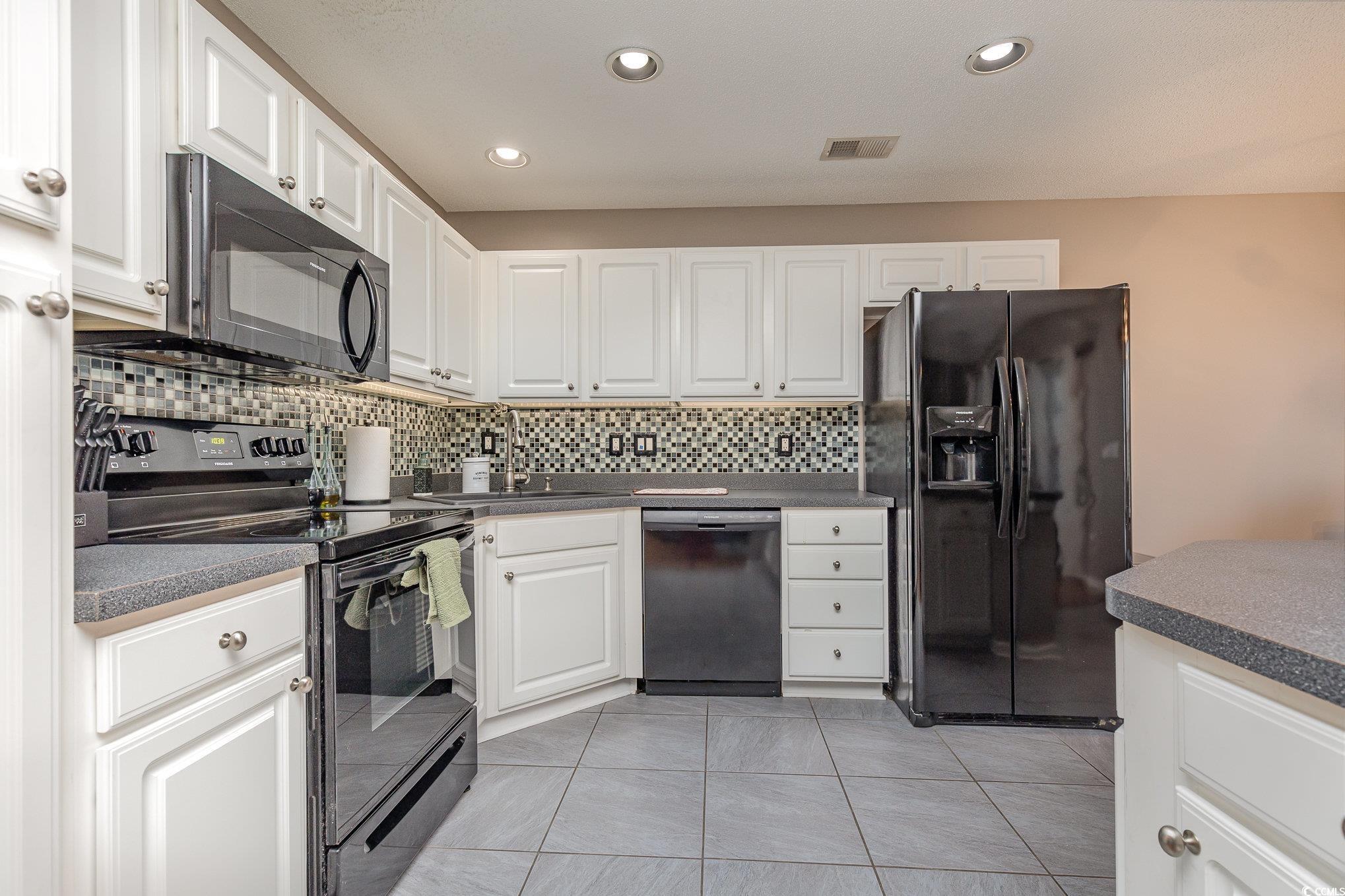 629 Riverward Dr. Property Photo 8