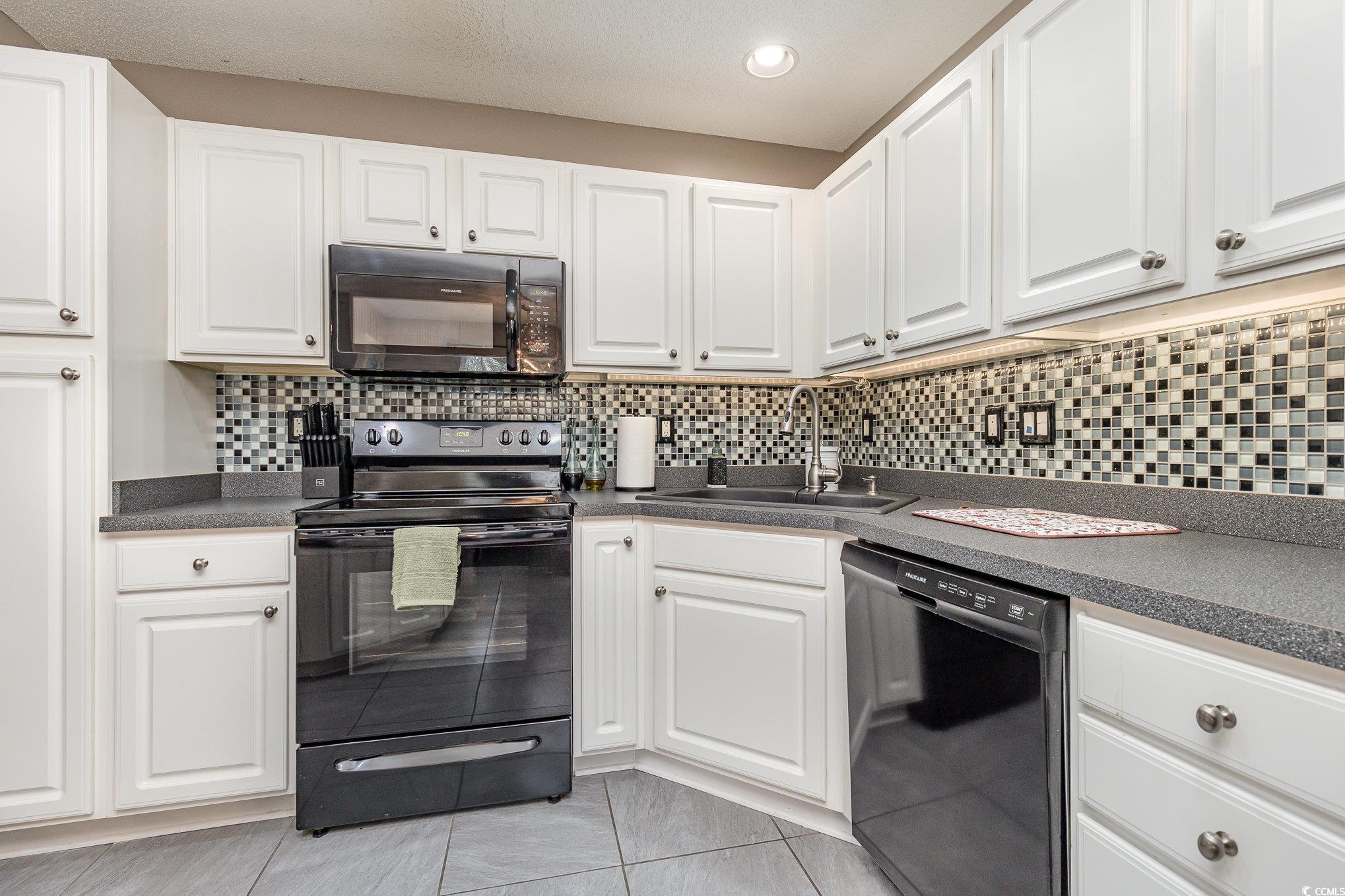 629 Riverward Dr. Property Photo 9
