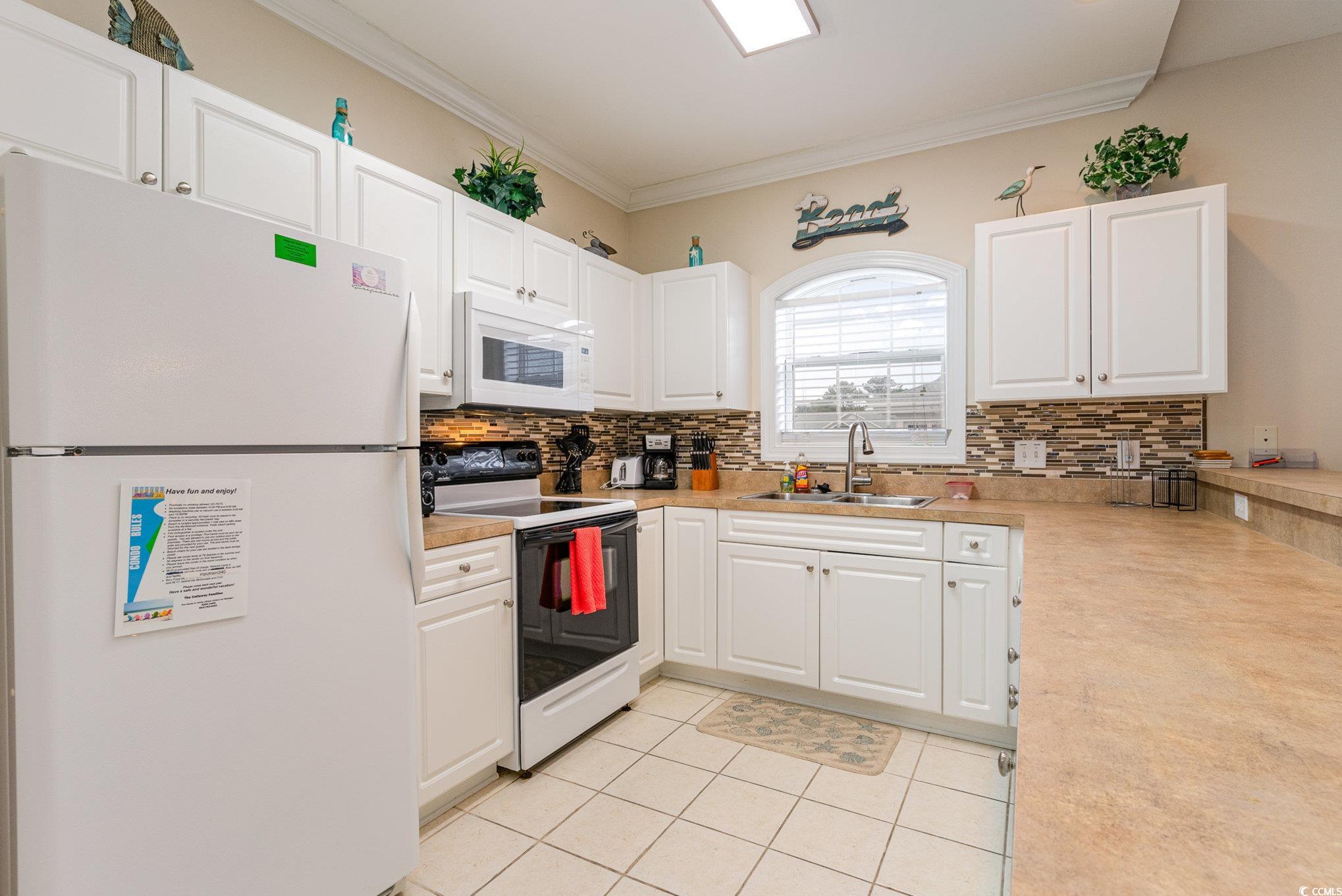 4872 Dahila Ct. Property Photo 11
