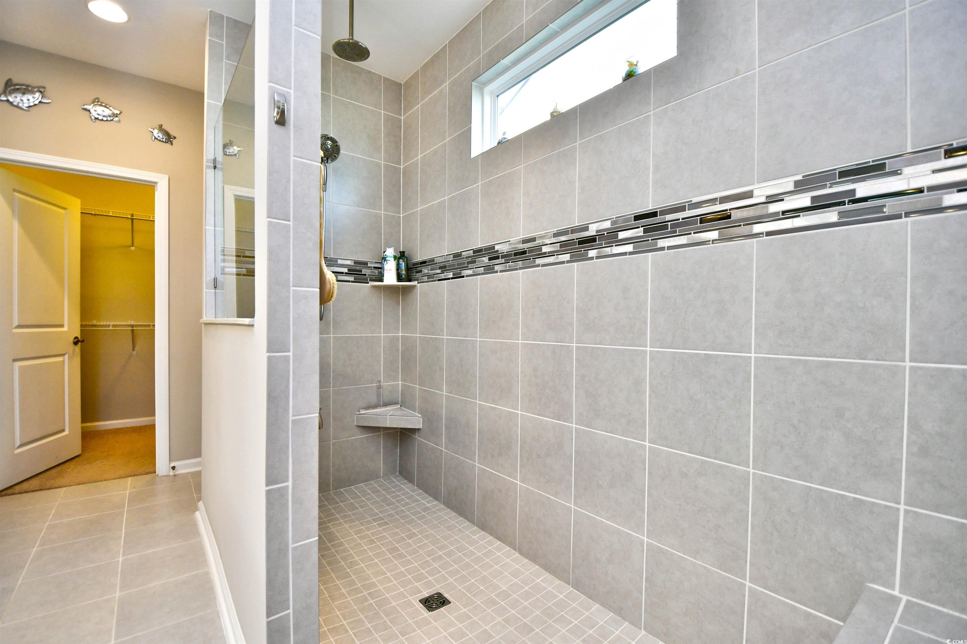 6425 Cascata Dr. Property Photo 18