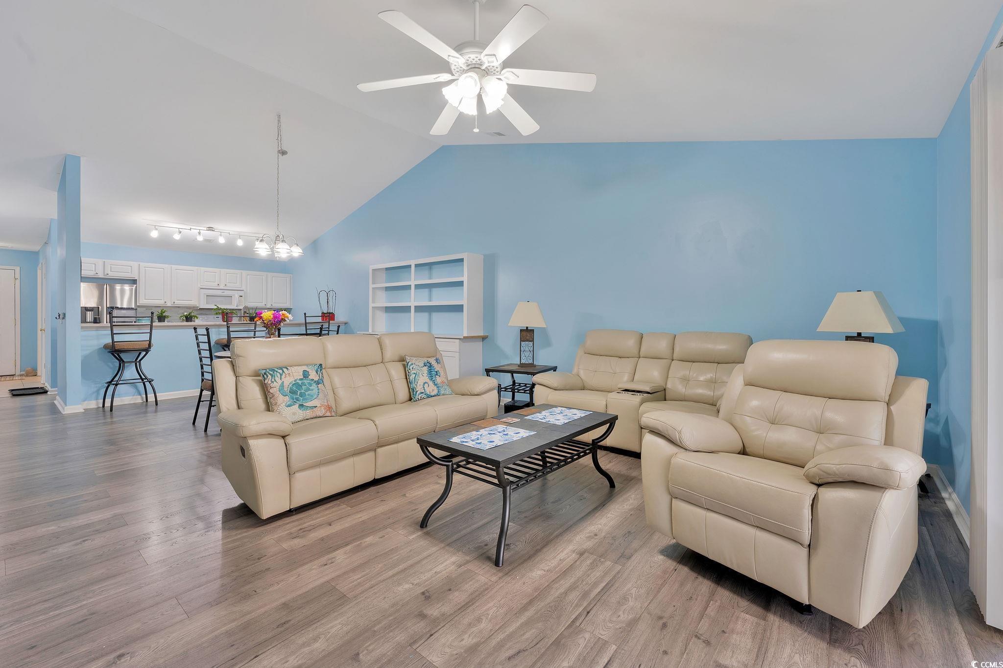 4850 Meadowsweet Dr. Property Photo 4