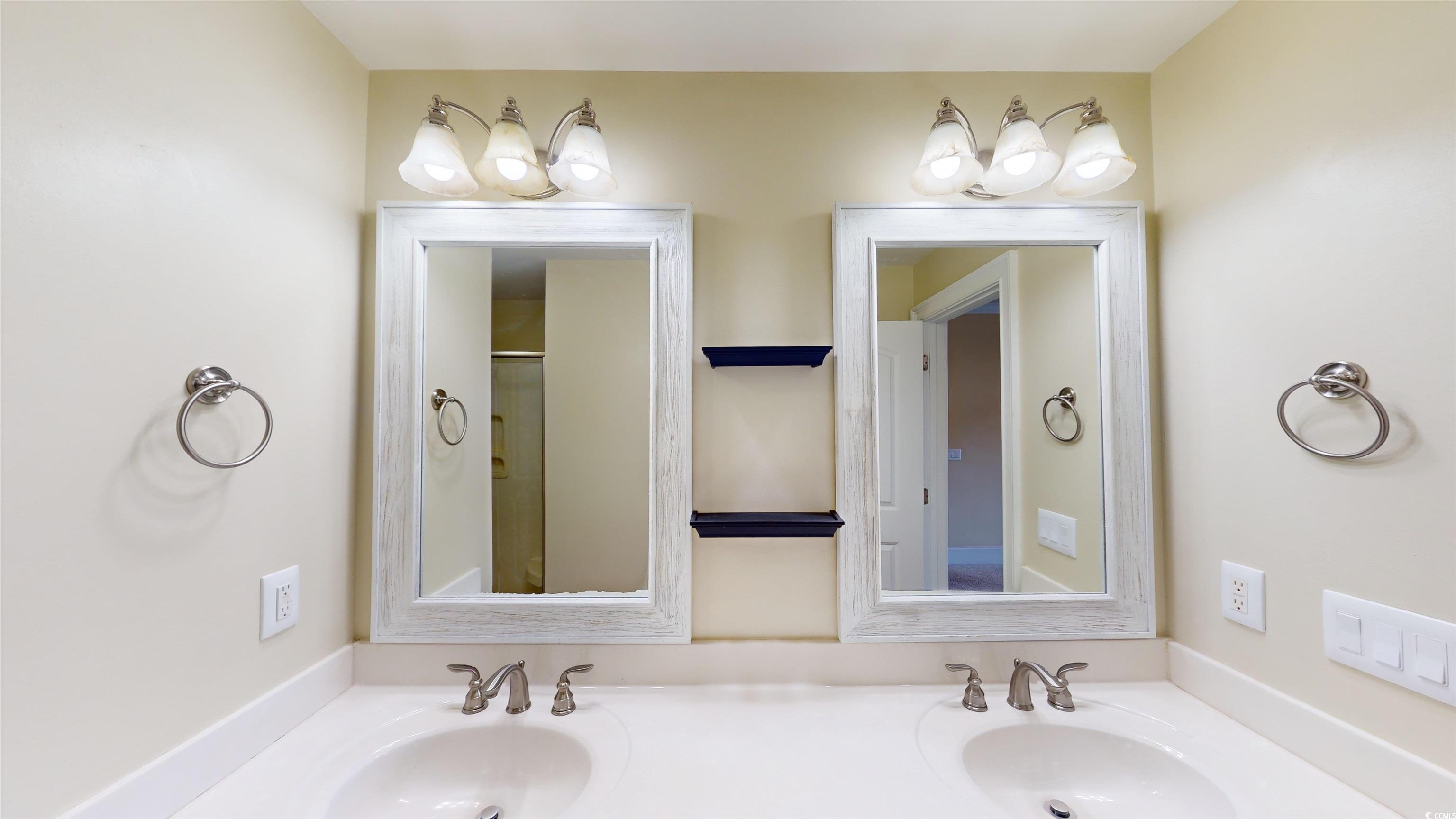 257 Venice Way Property Photo 12