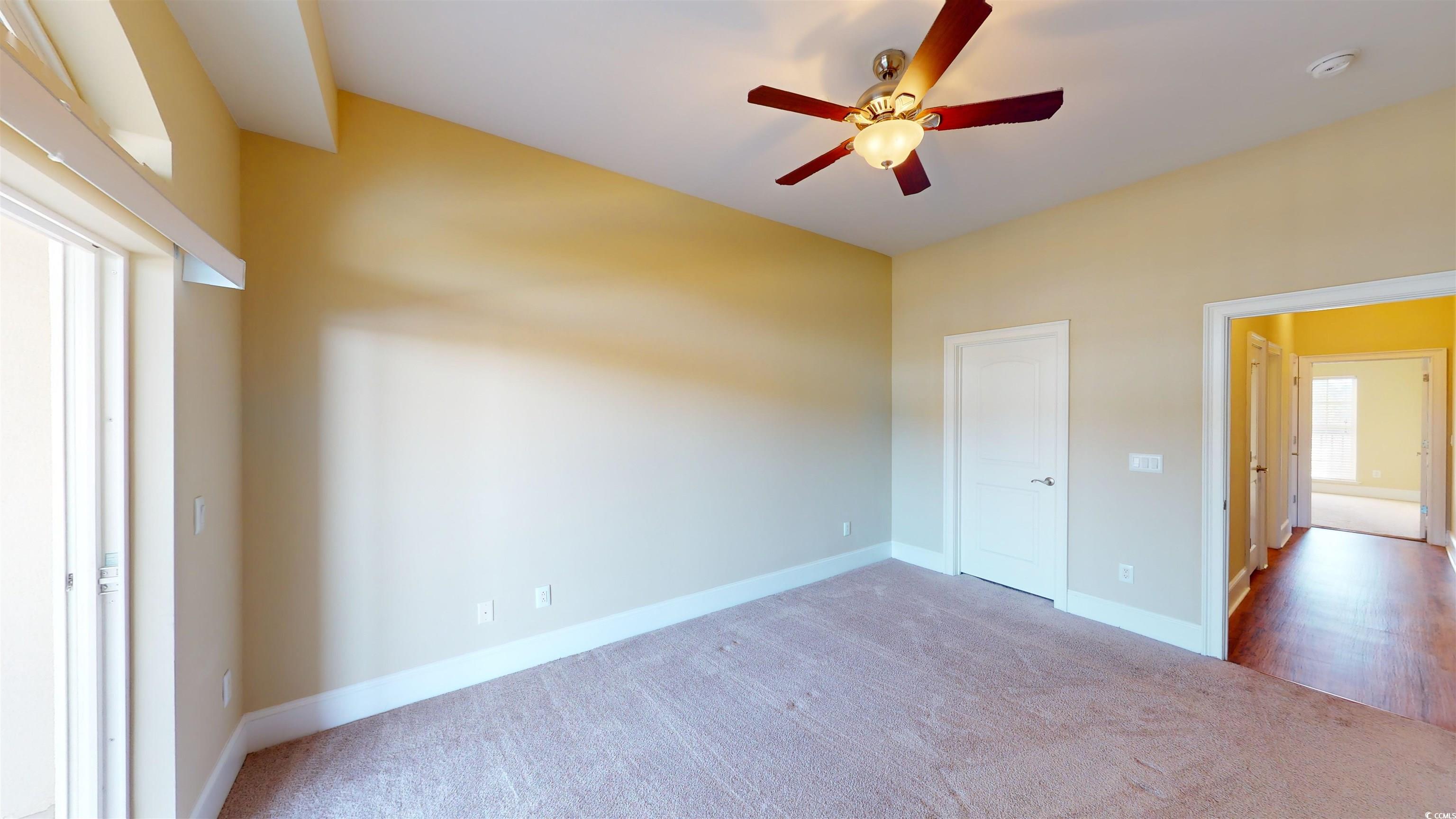 257 Venice Way Property Photo 18