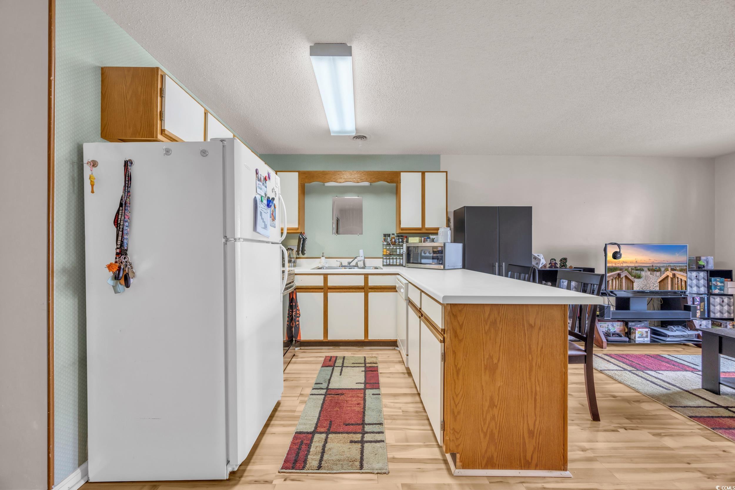 1881 Colony Dr. Property Photo 4
