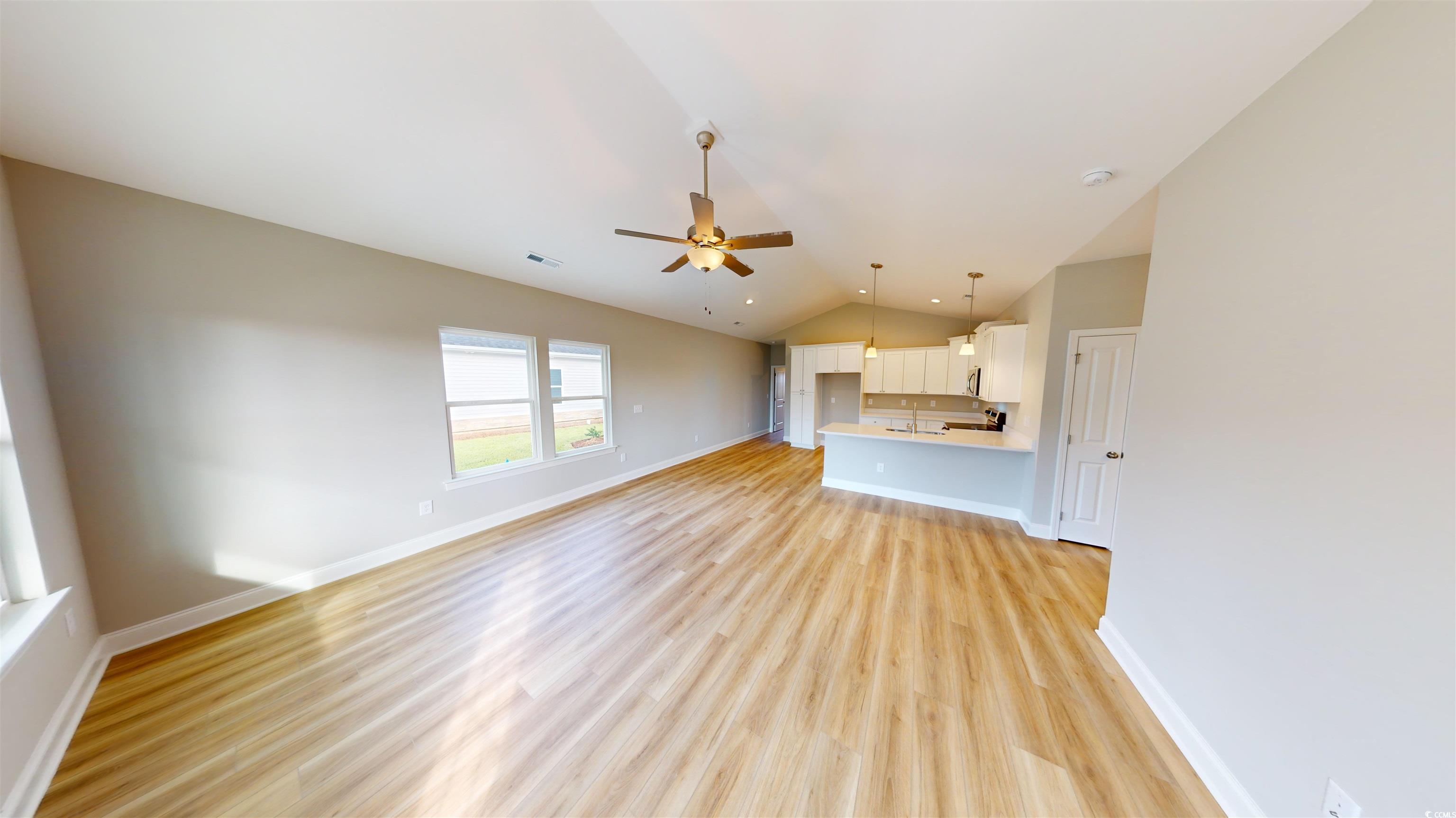 1036 Moen Loop Property Photo 2