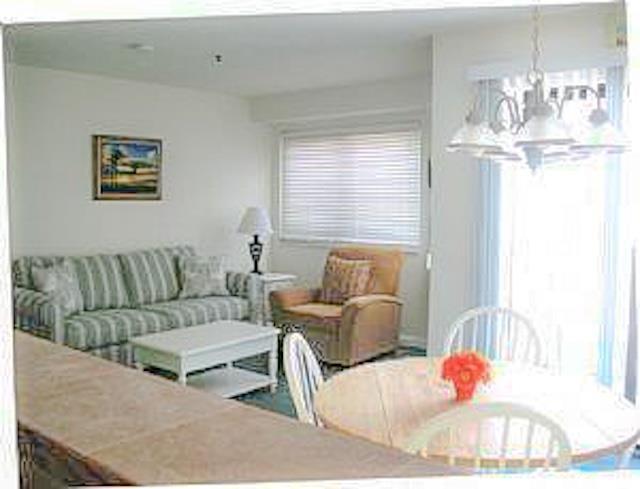 5905 S Kings Highway Property Photo 4