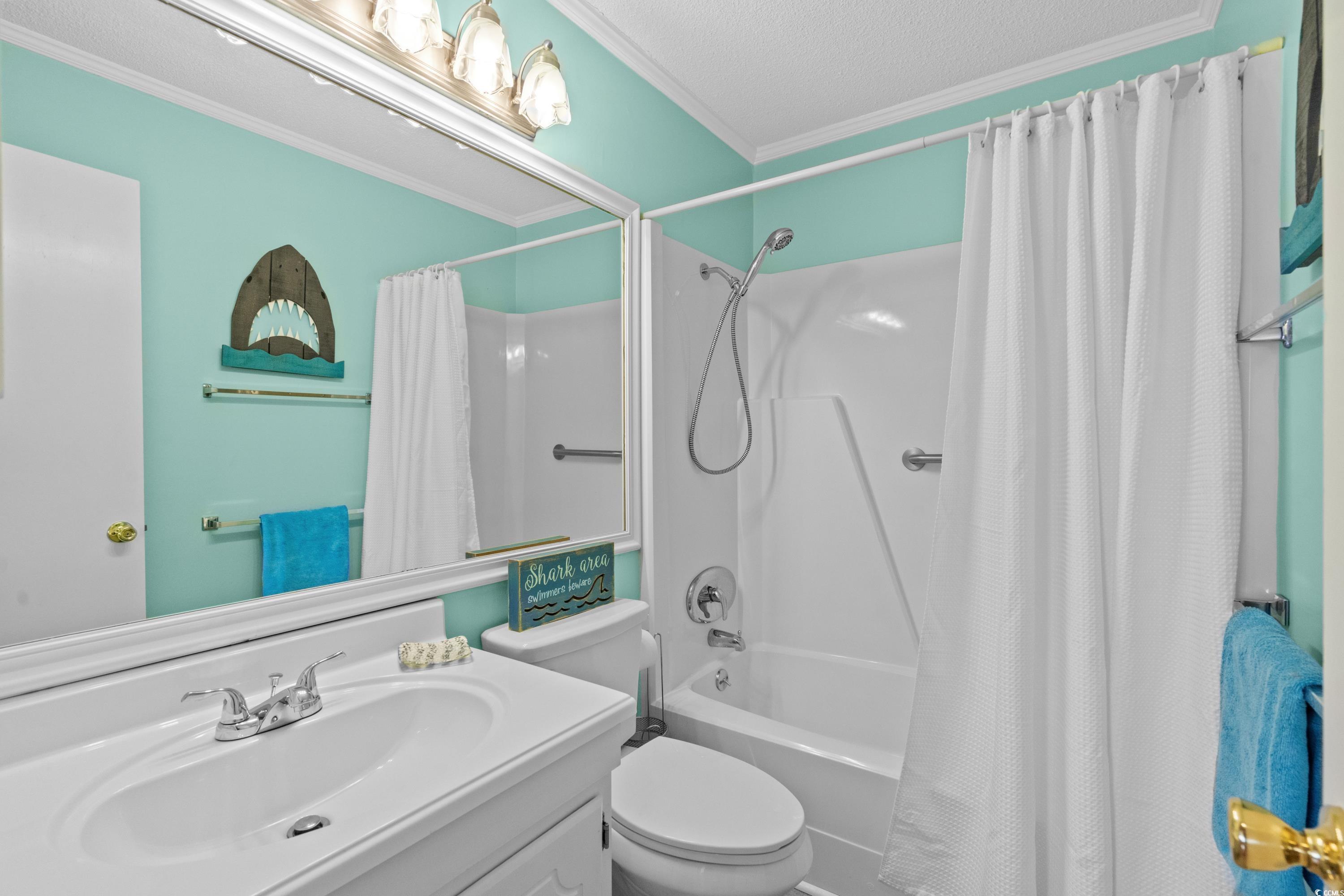 9560 Shore Dr. Property Photo 22