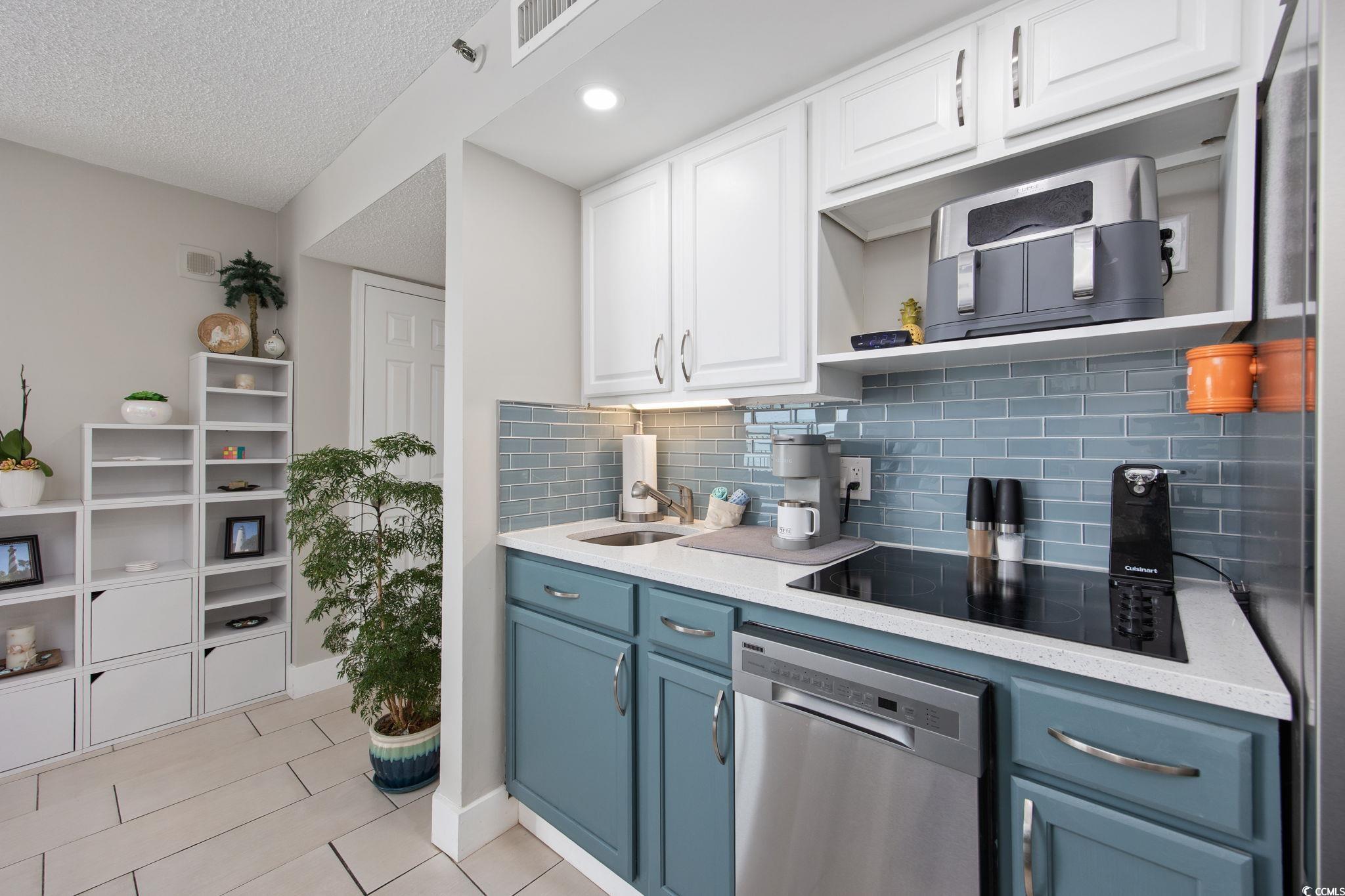 5523 N Ocean Blvd. Property Photo 14