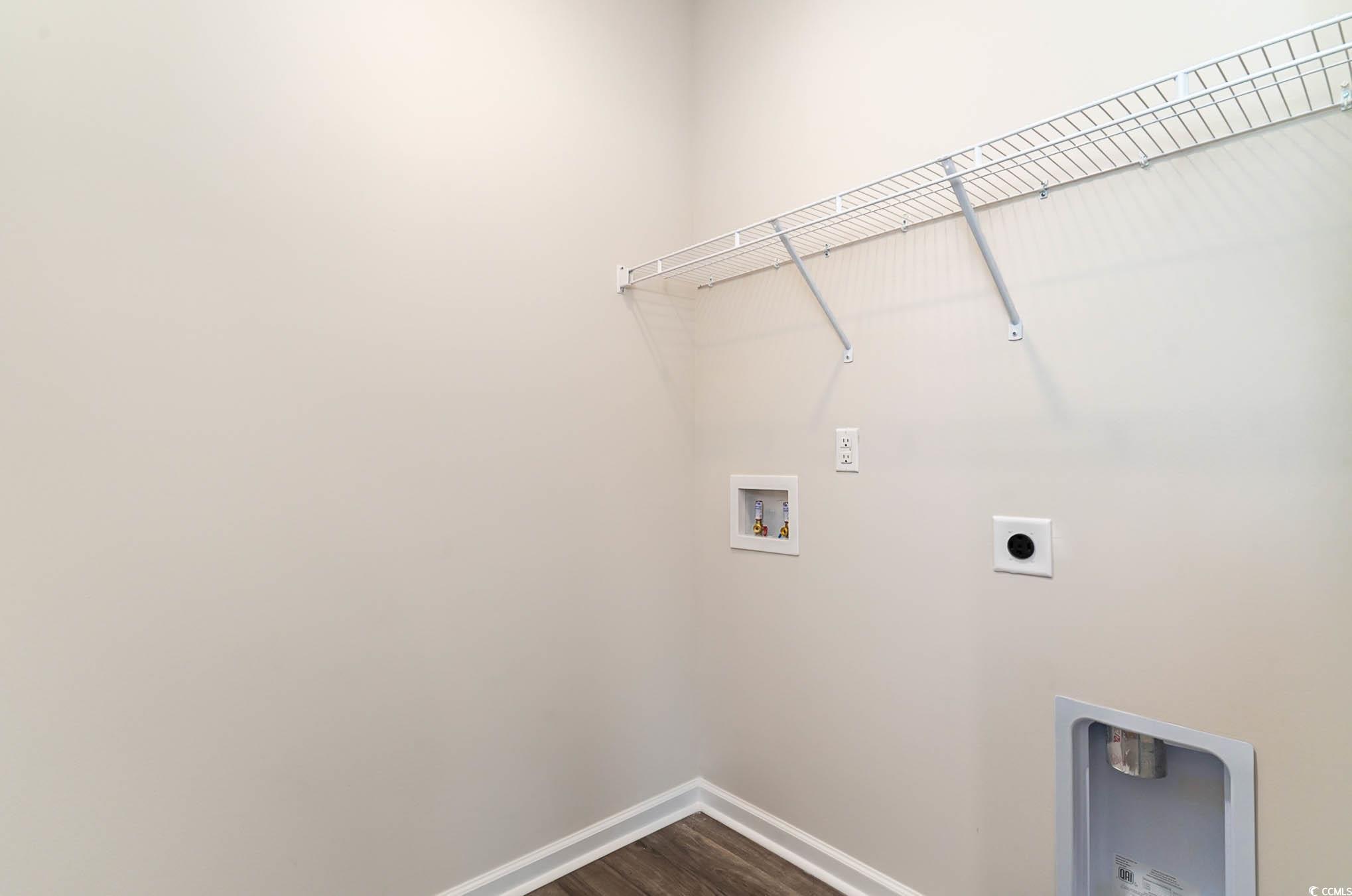 1107 Black Lake Way Property Photo 8