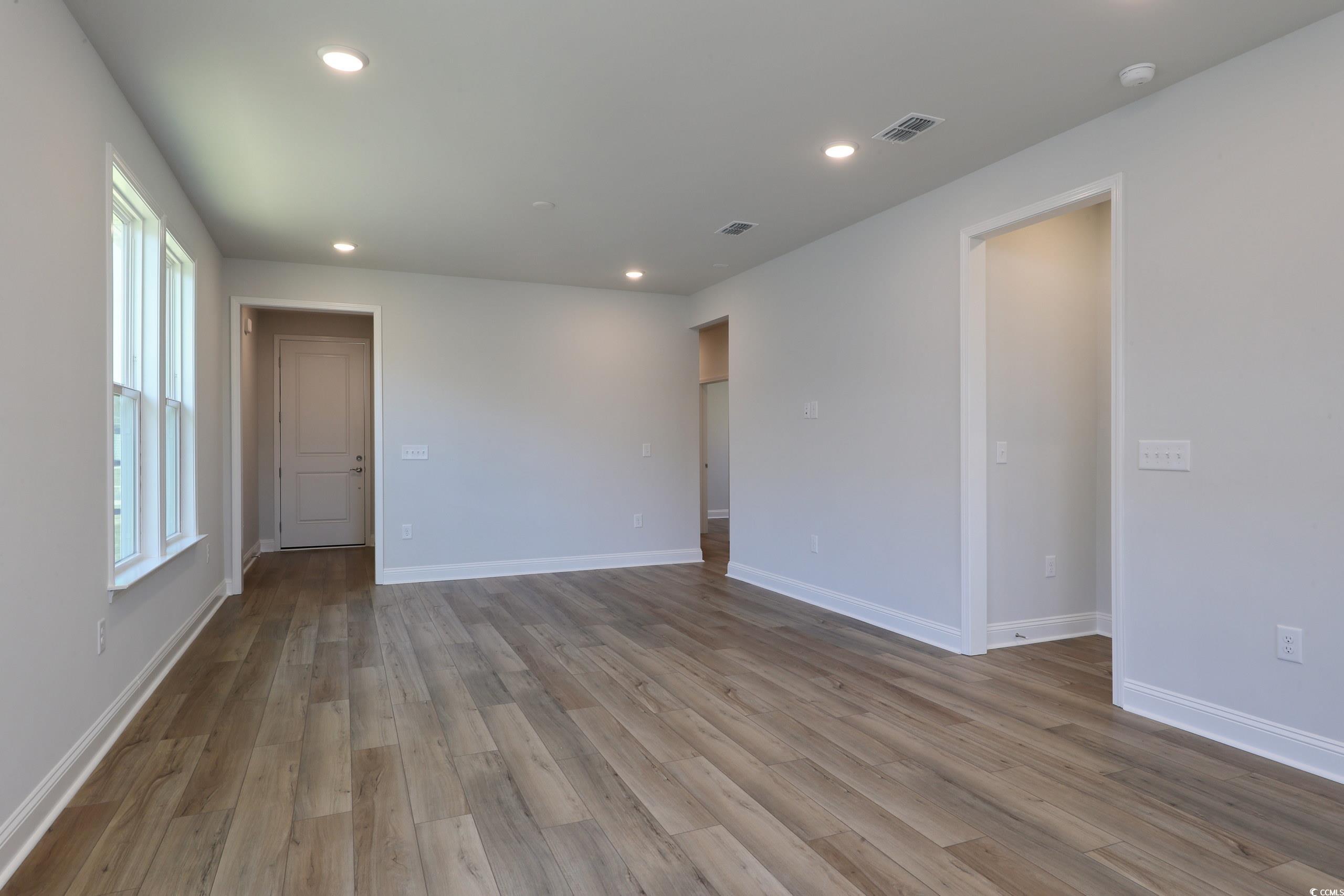 1273 Lady Bird Way Property Photo 8