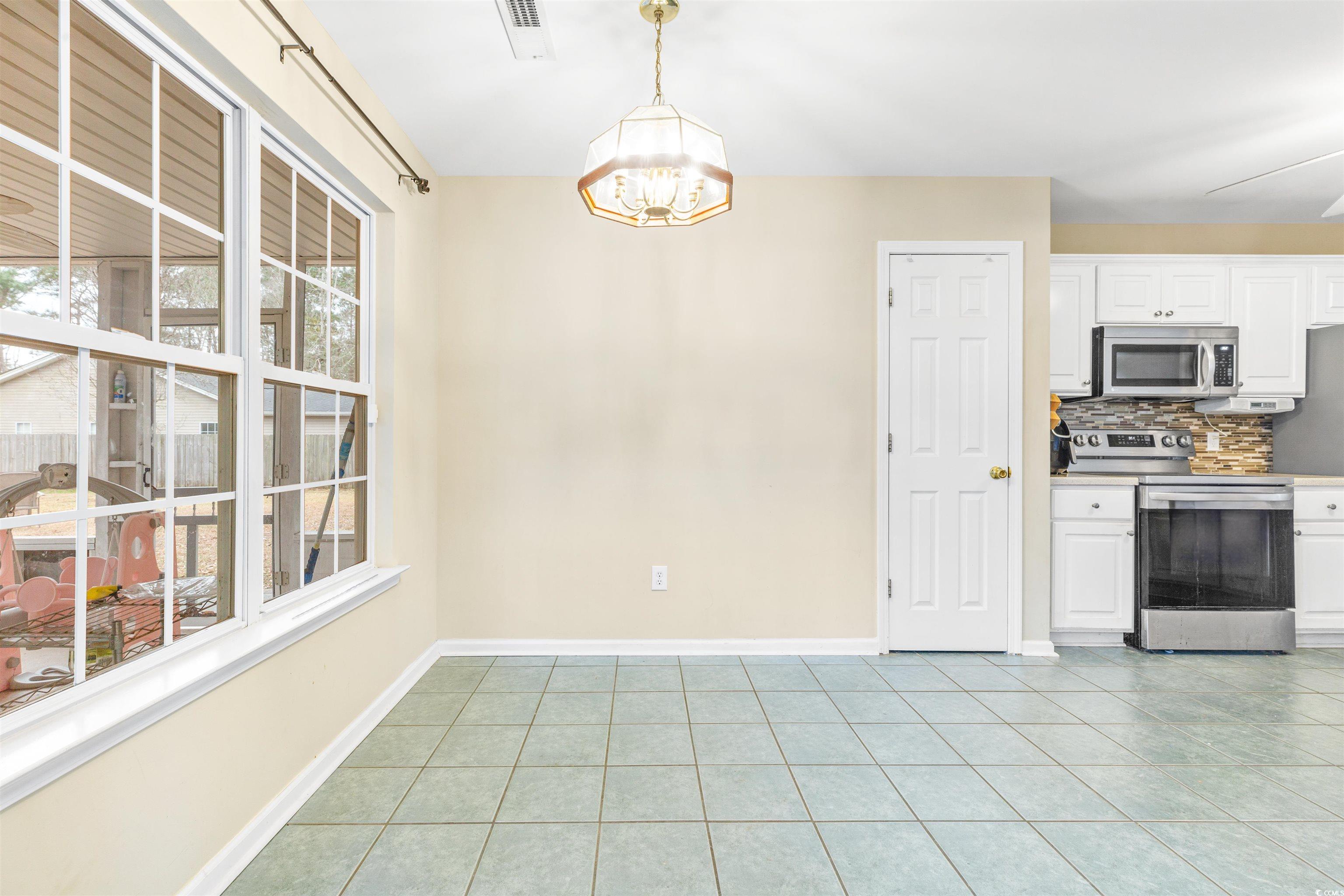 320 Muirfield Rd. Property Photo 12