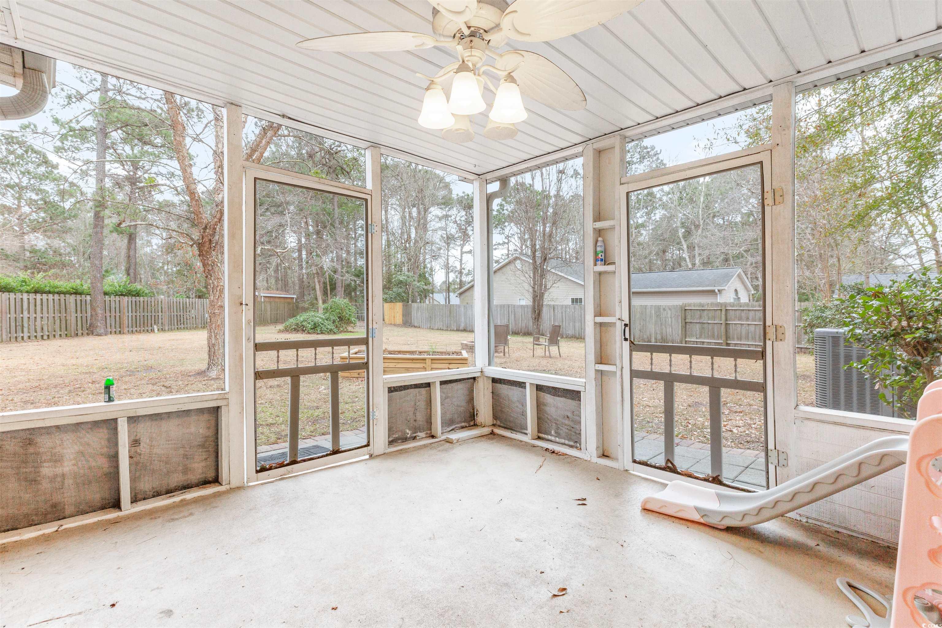 320 Muirfield Rd. Property Photo 15