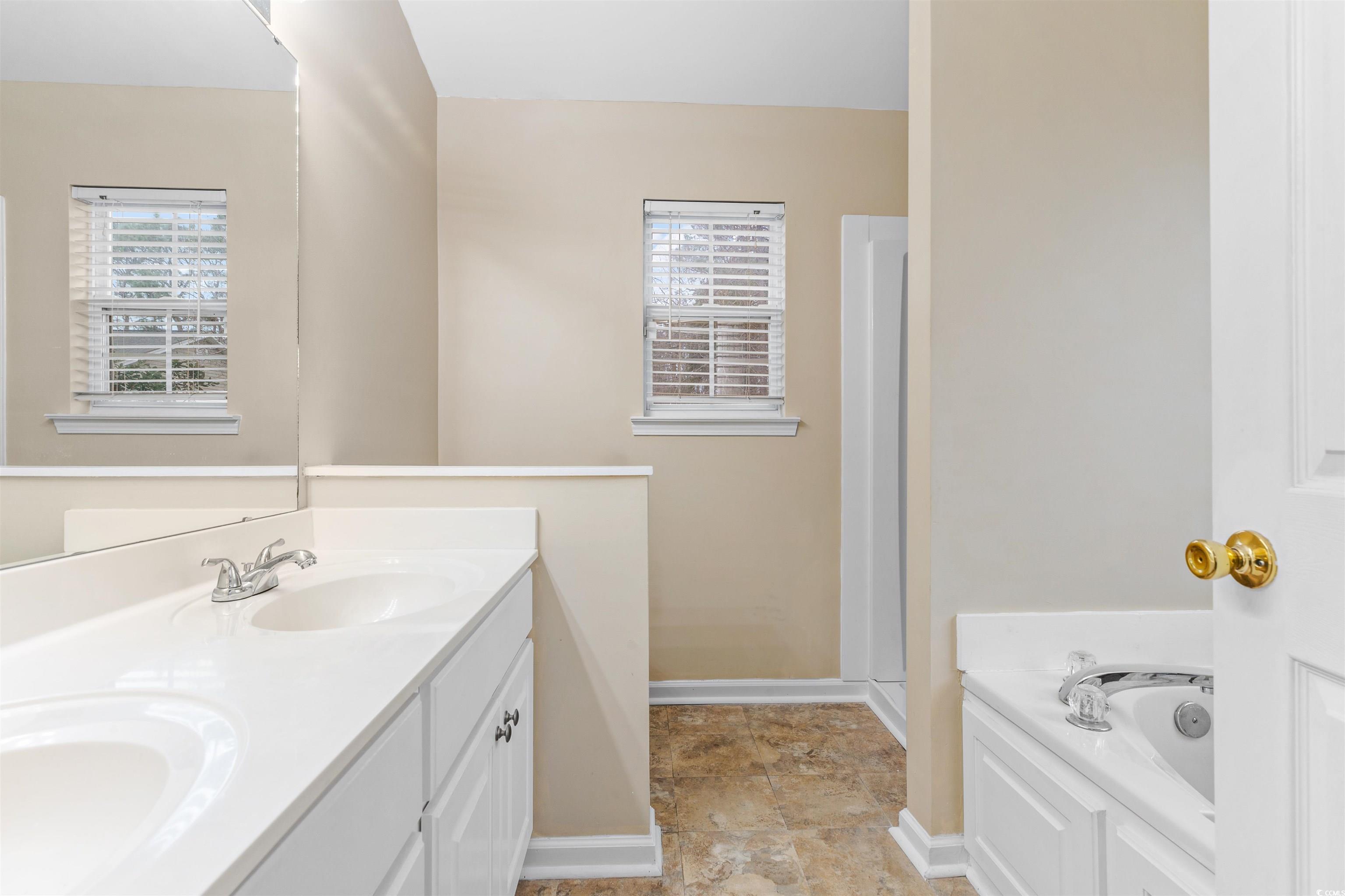 320 Muirfield Rd. Property Photo 27