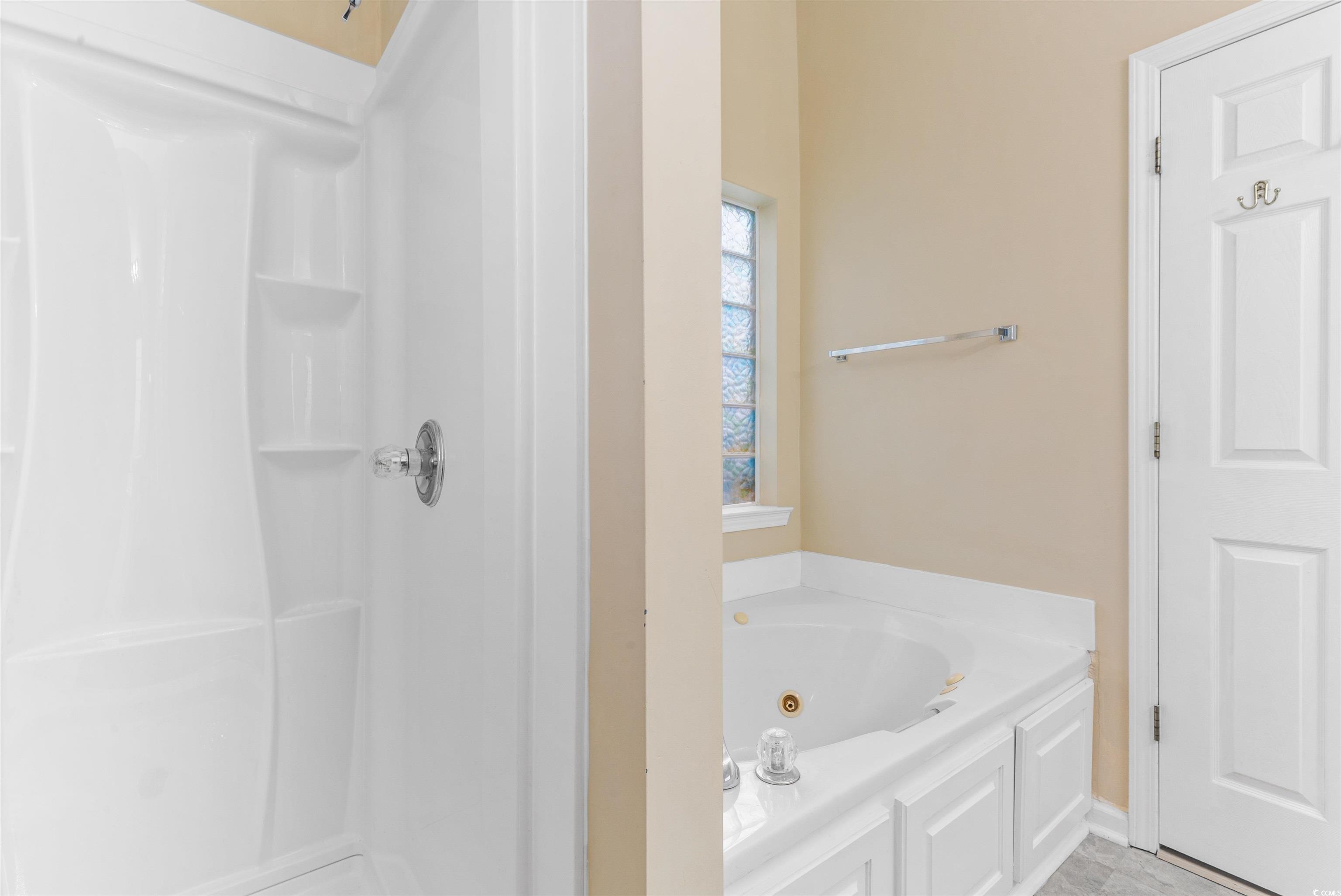 320 Muirfield Rd. Property Photo 28