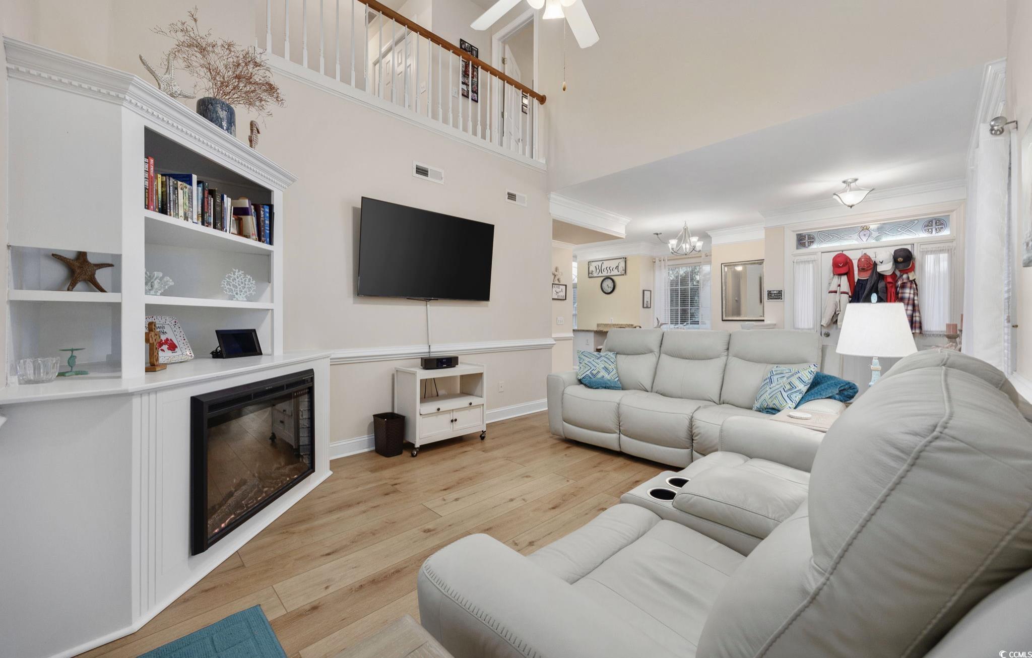 1023 Marthas Way Property Photo 6