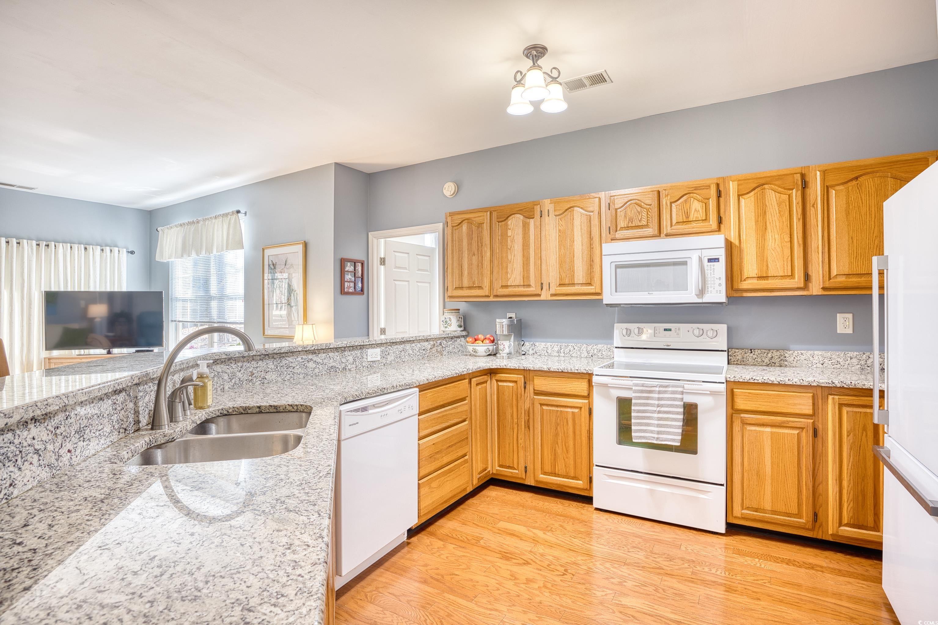 204 Pipers Ln. Property Photo 10