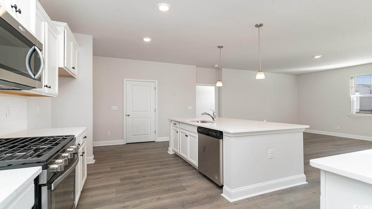 382 Glacier Way Property Photo 12