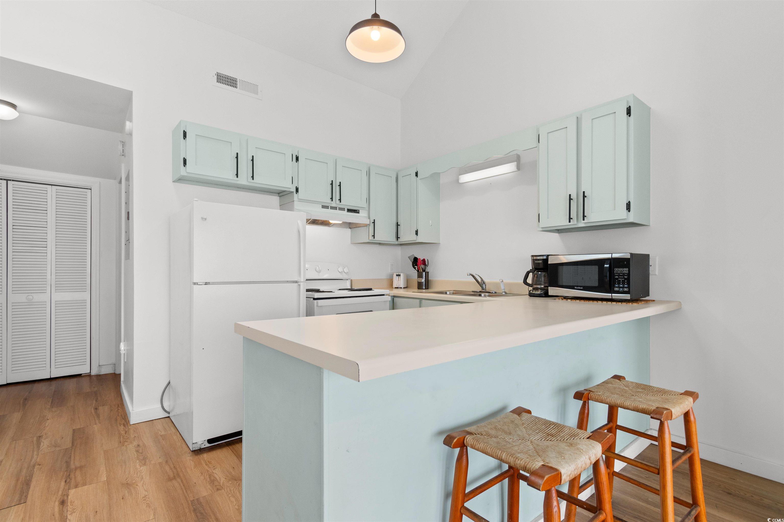 1851 Colony Dr. Property Photo 4