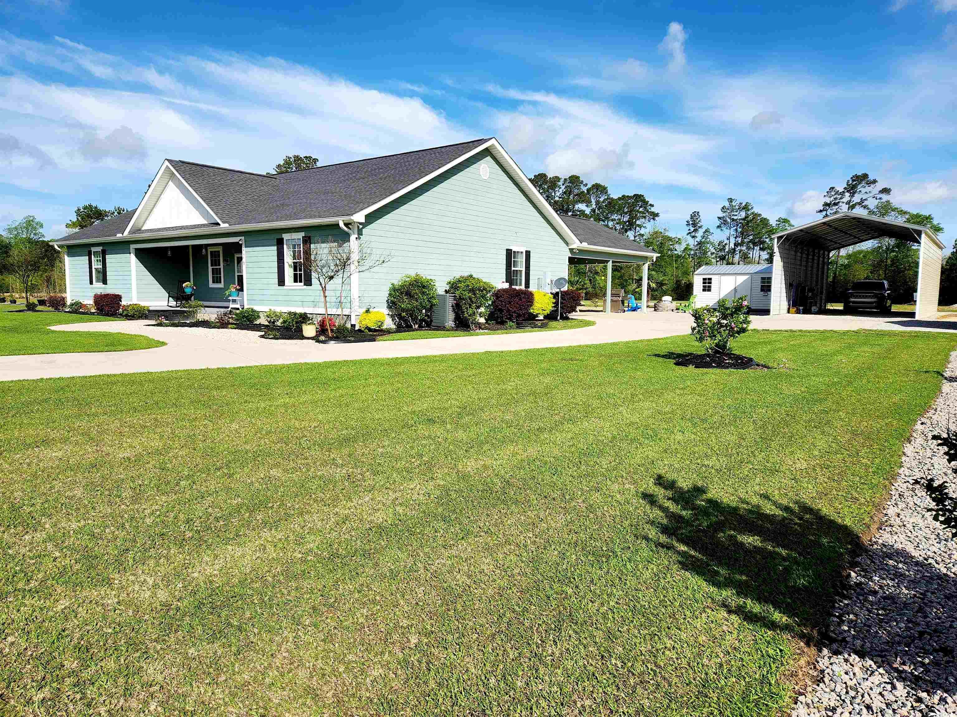 926 Eula Dr. Property Photo 2
