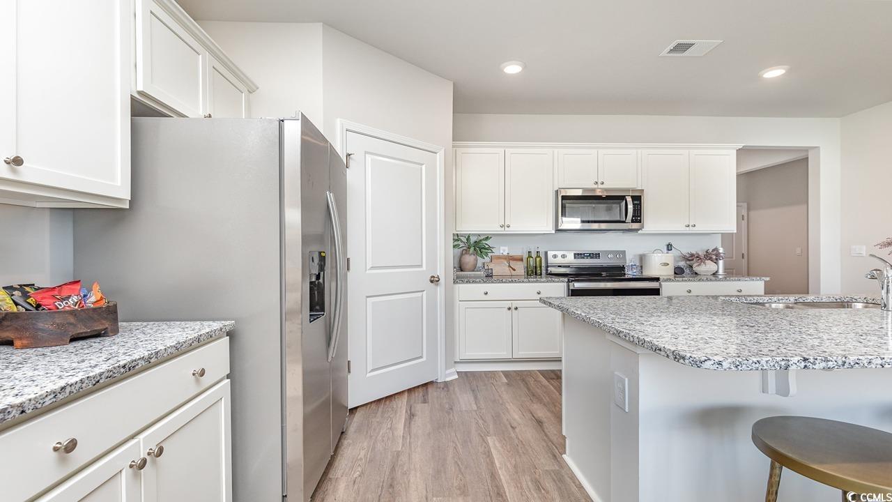 7350 Meadow Walk Loop Property Photo 14