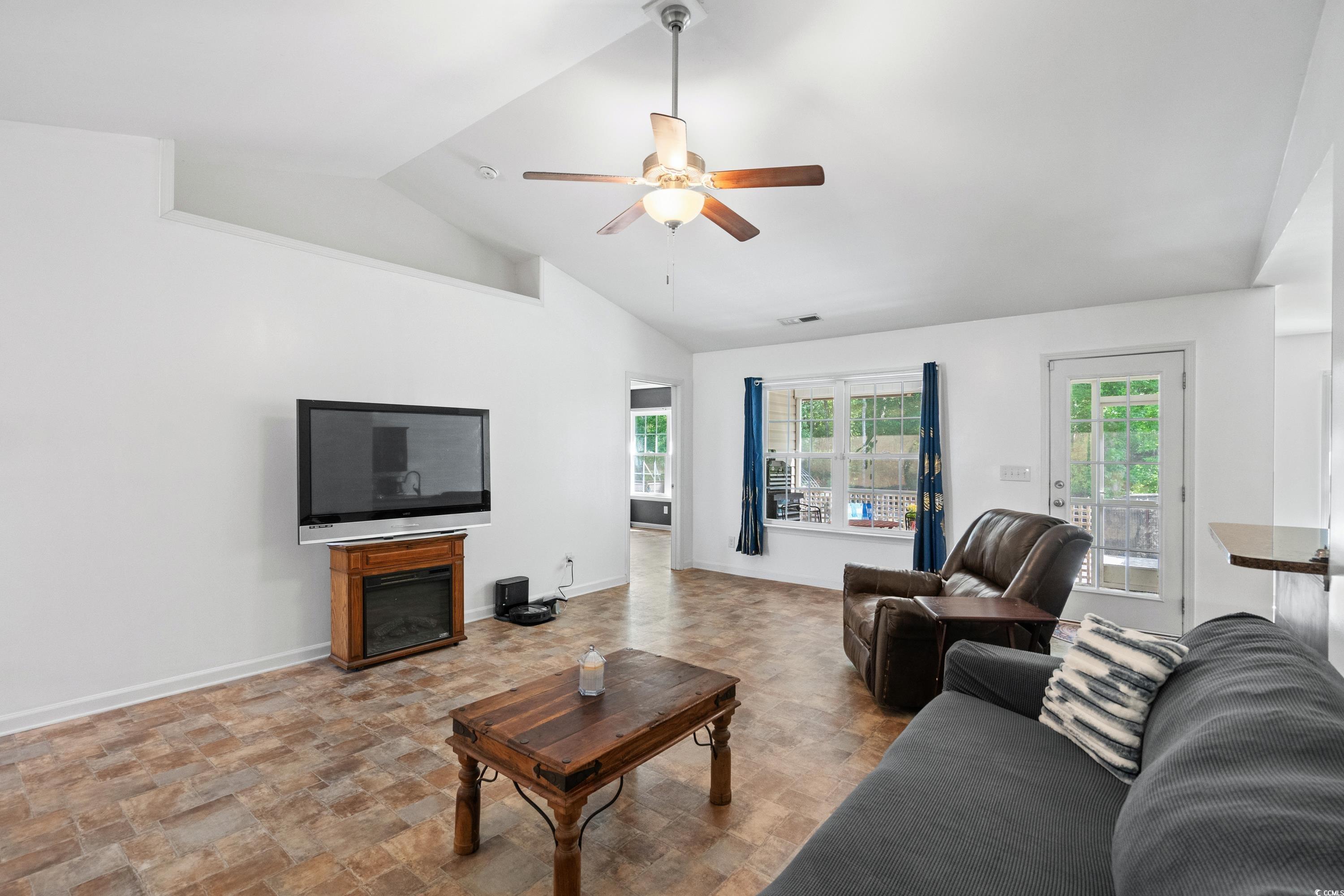3348 Merganser Dr. Property Photo 6