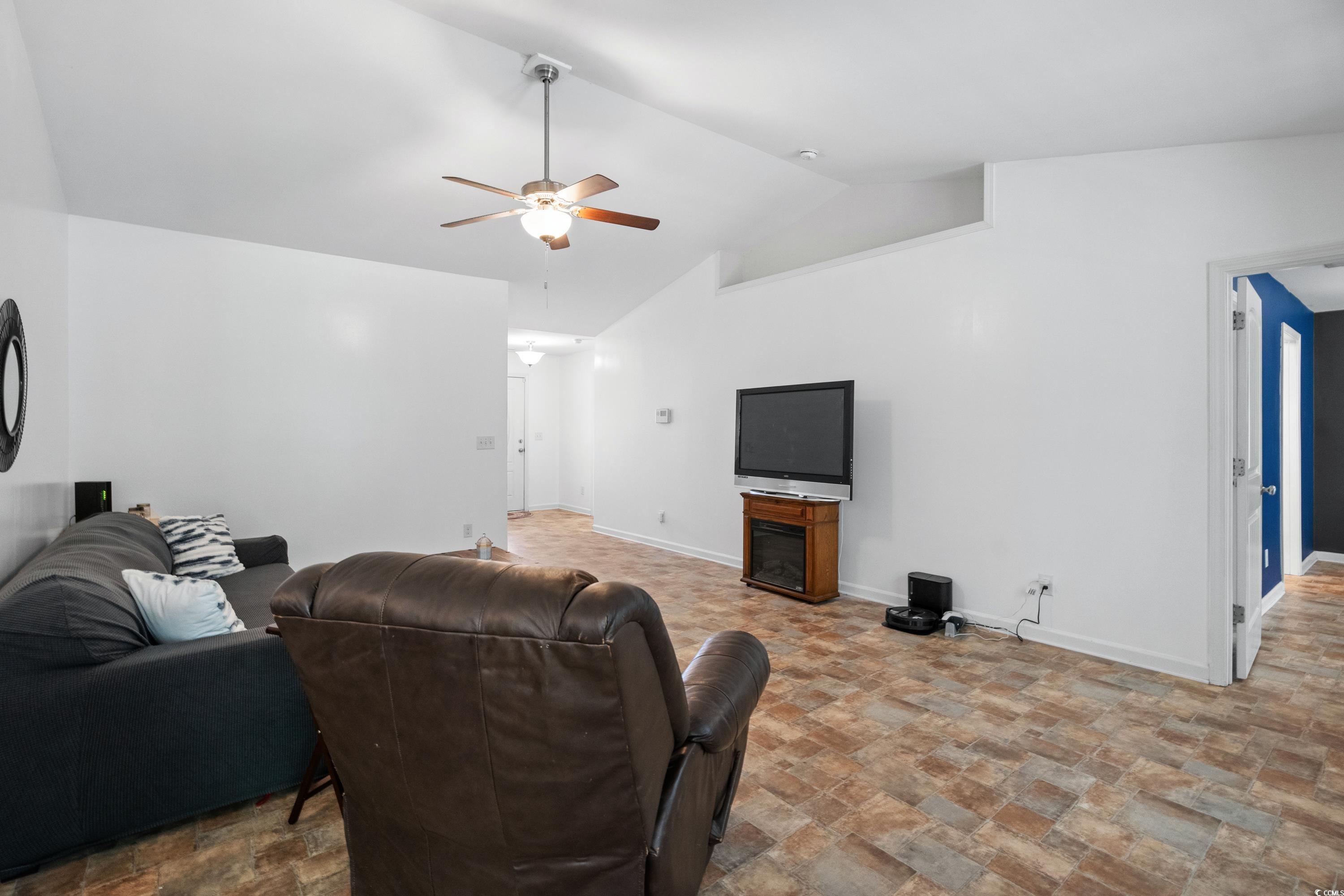 3348 Merganser Dr. Property Photo 7
