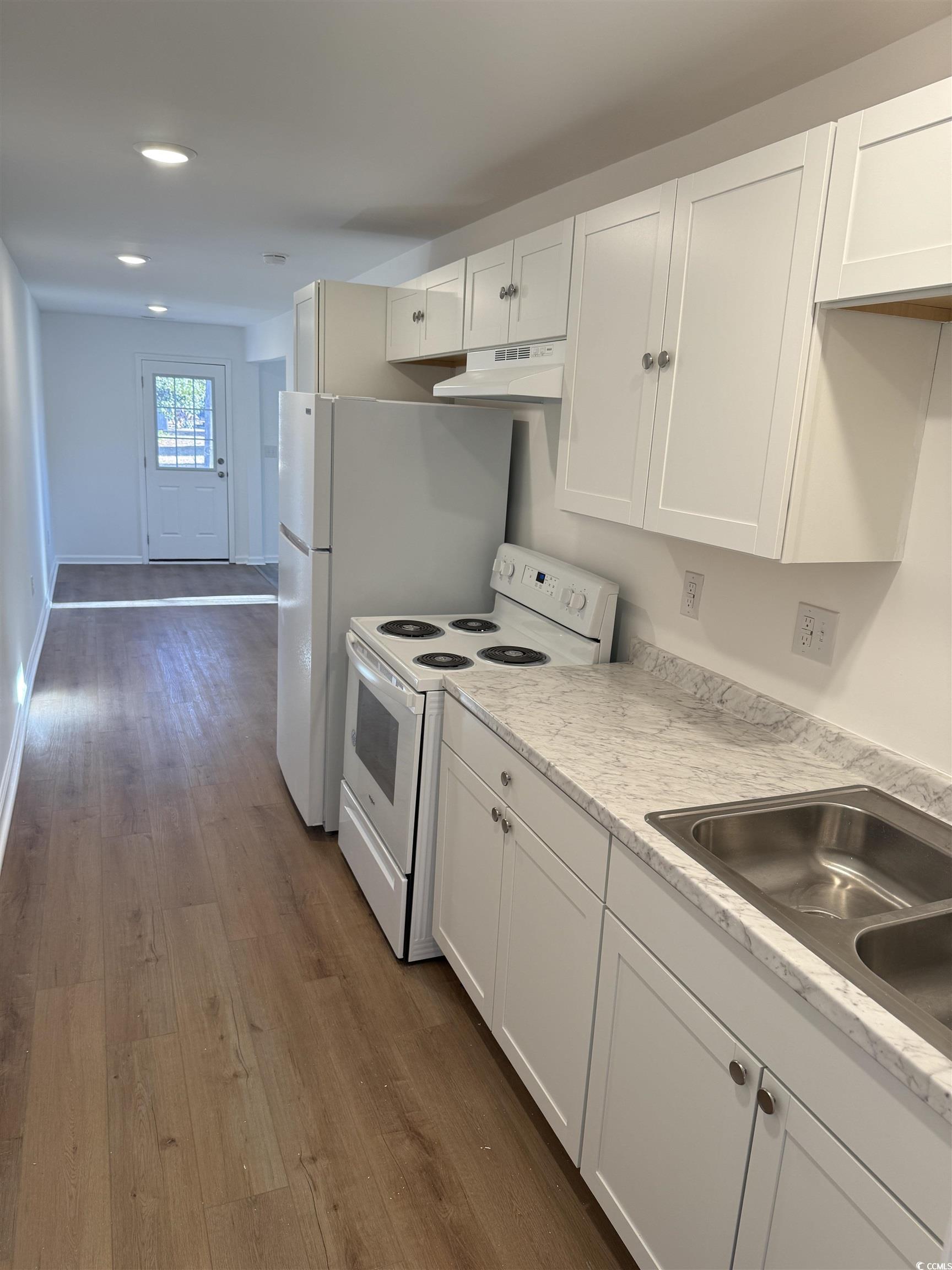 905 Ridge St. Property Photo 7