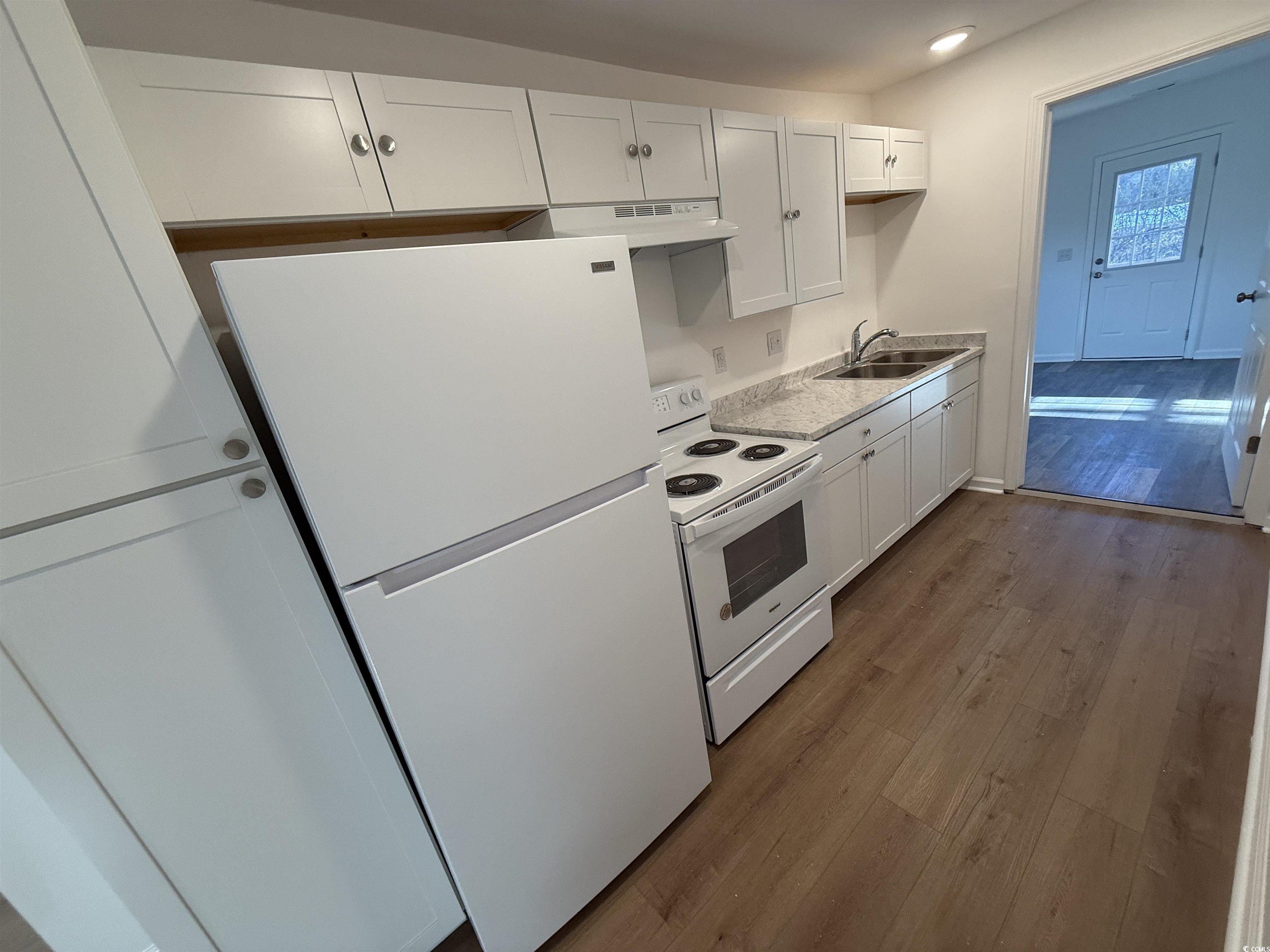 905 Ridge St. Property Photo 8