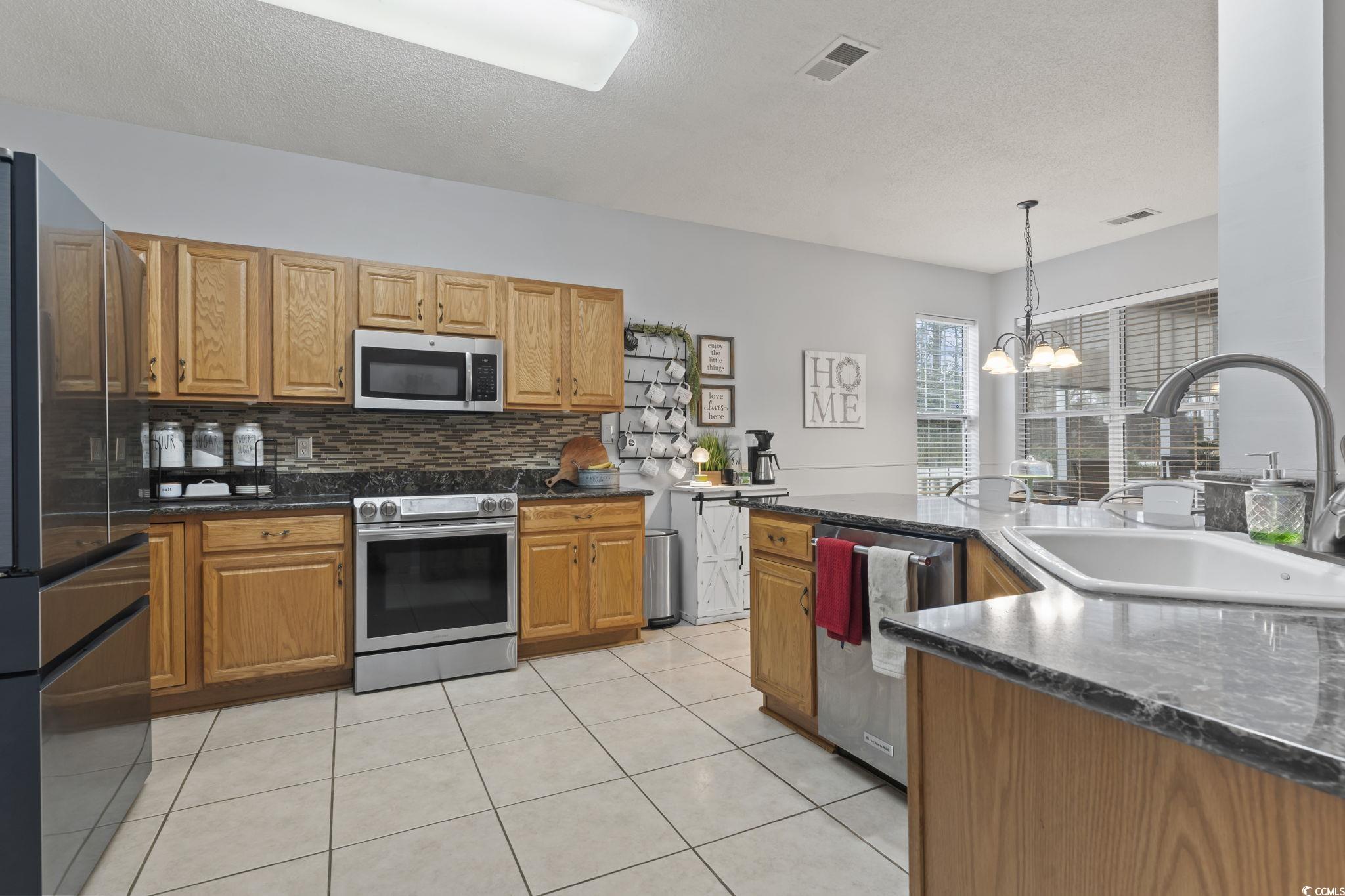 394 Blackberry Ln. Property Photo 8