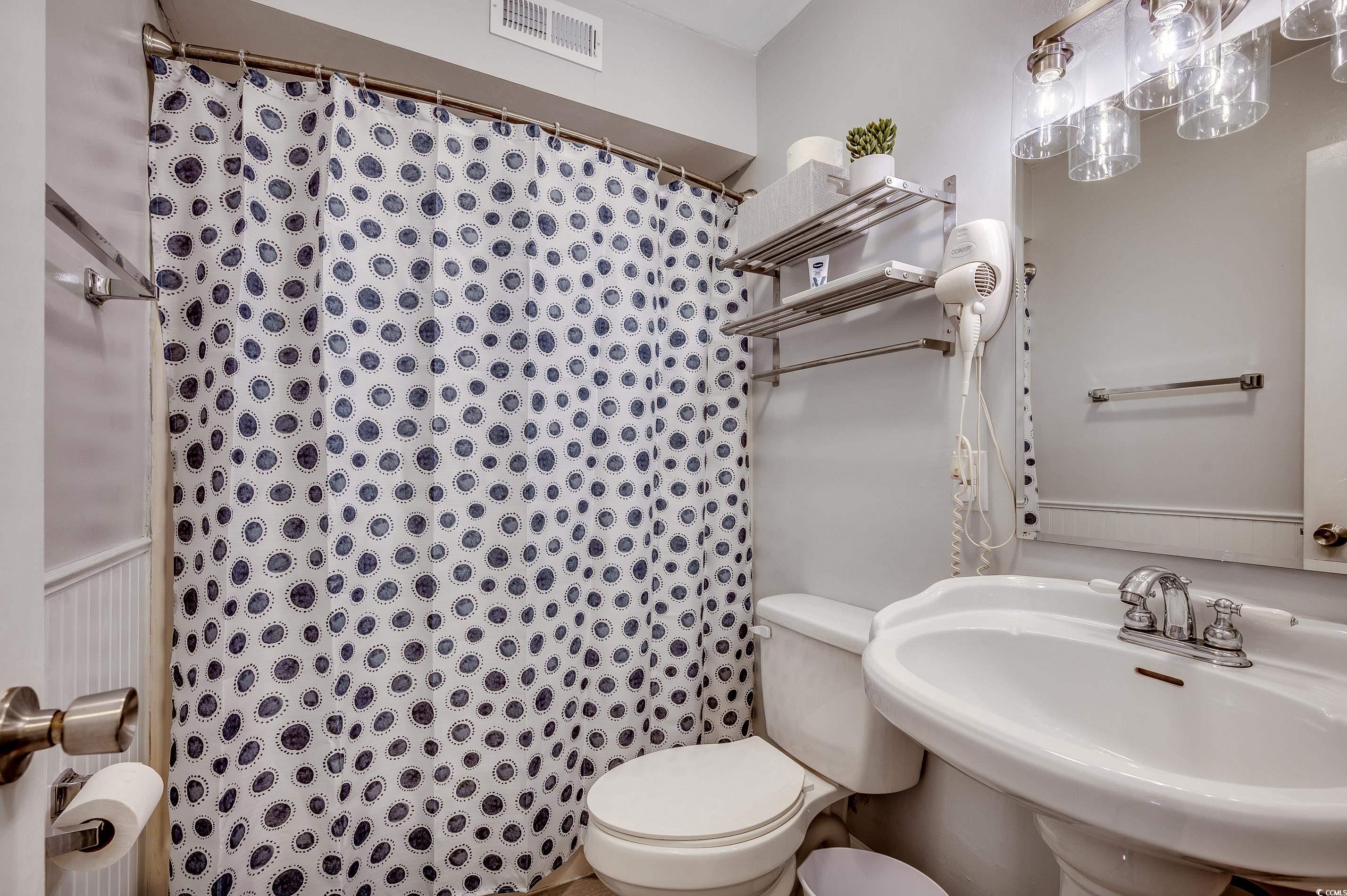 400 N Waccamaw Dr. Property Photo 4