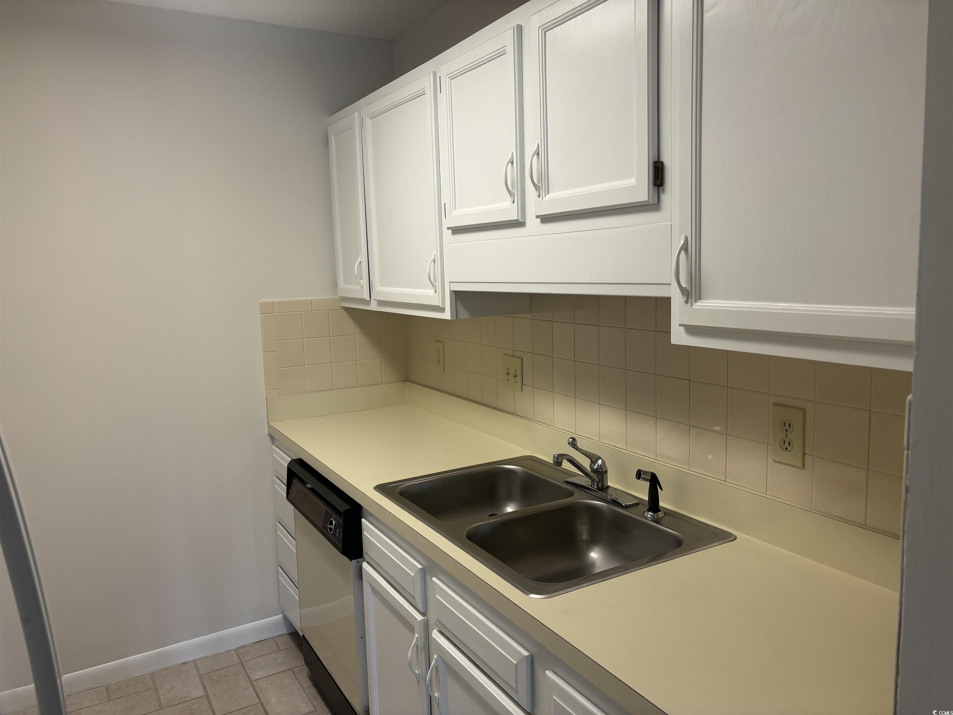 5001 Little River Rd. Property Photo 4