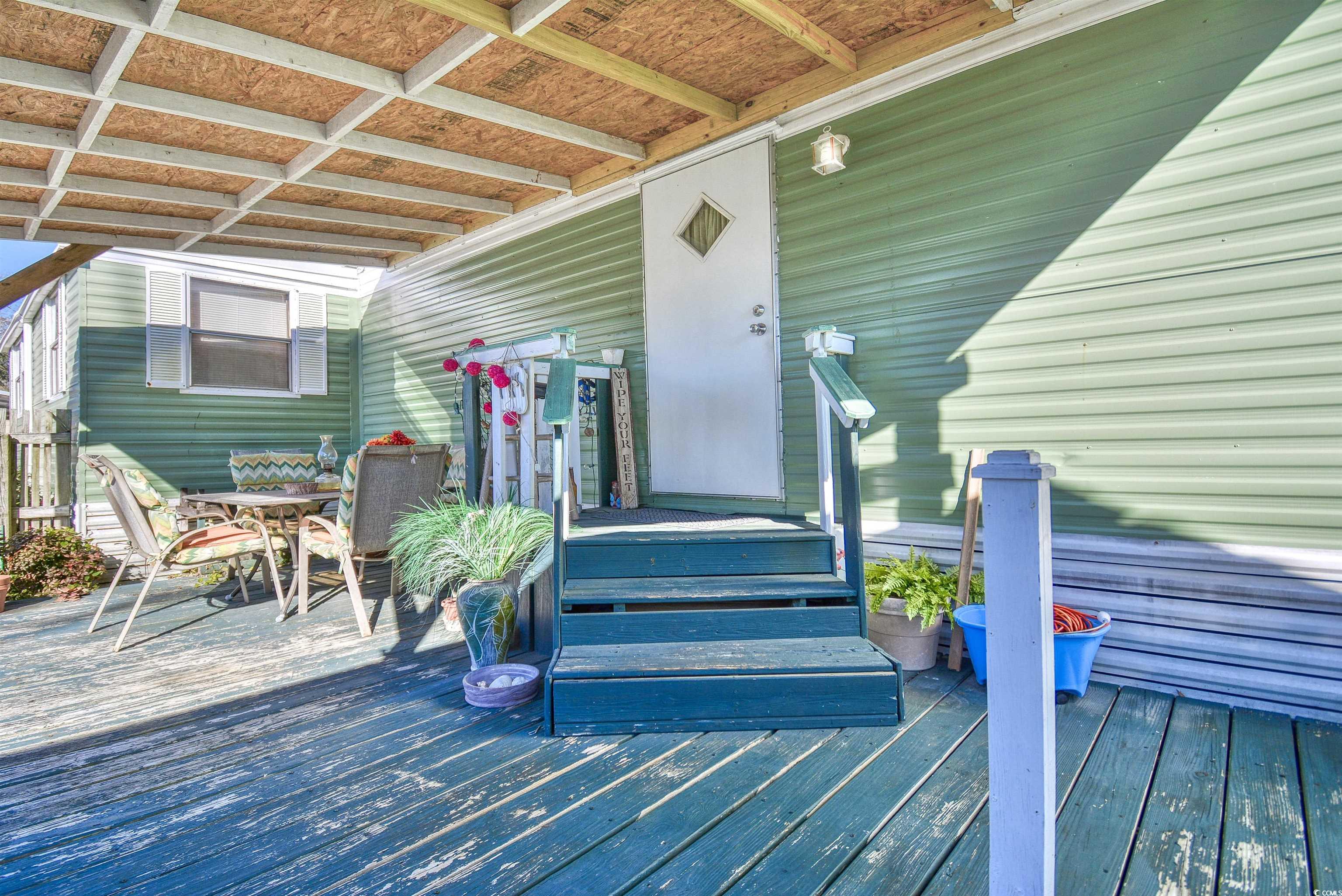 135 Crooked Island Circle Property Photo 14